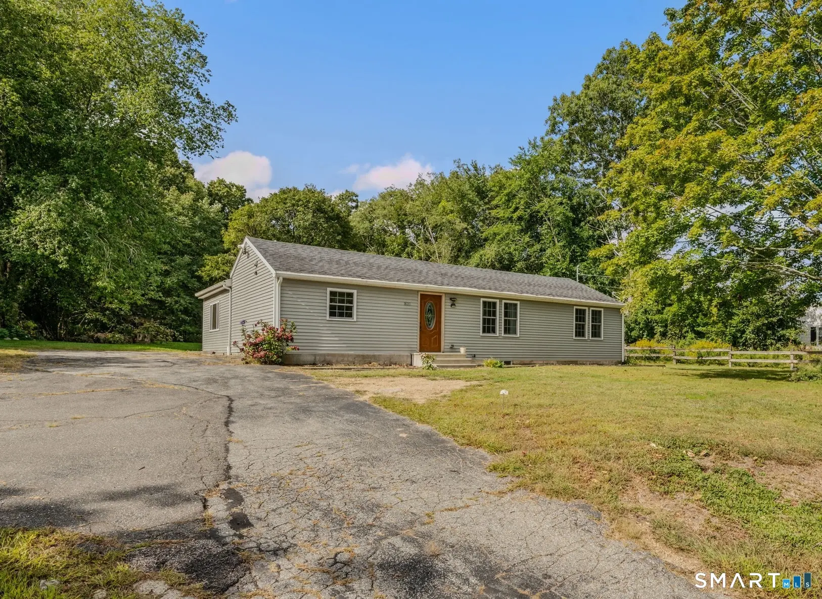520 Boston Post Road, Waterford