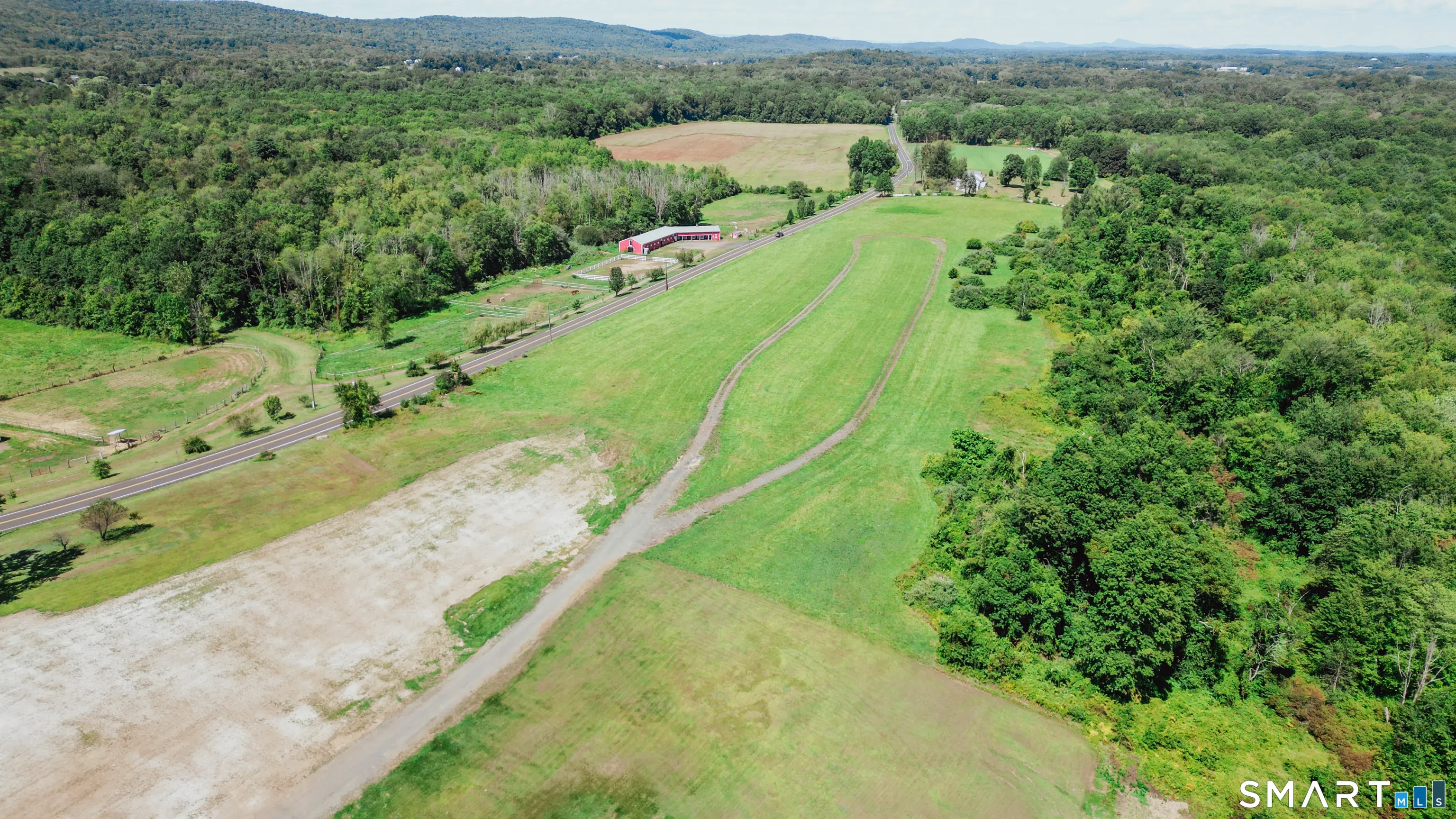 13 Russell Road, East Granby