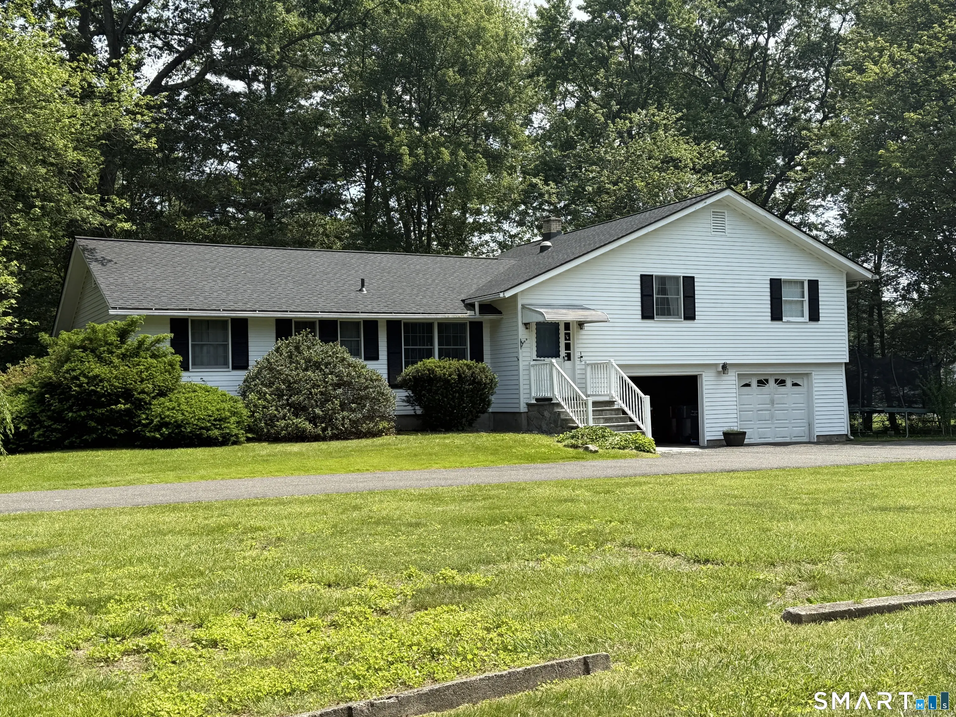 56 Wedgewood Drive, Naugatuck