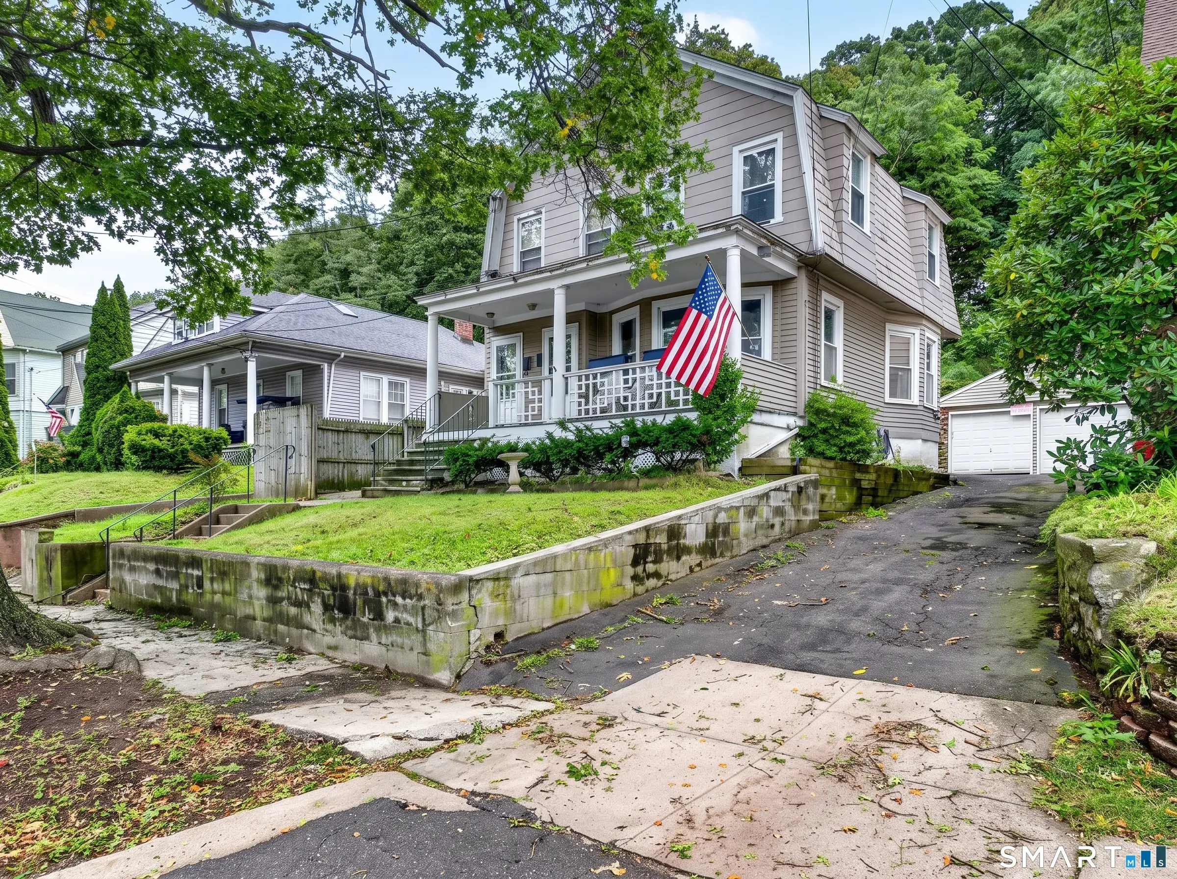 977 Townsend Avenue, New Haven