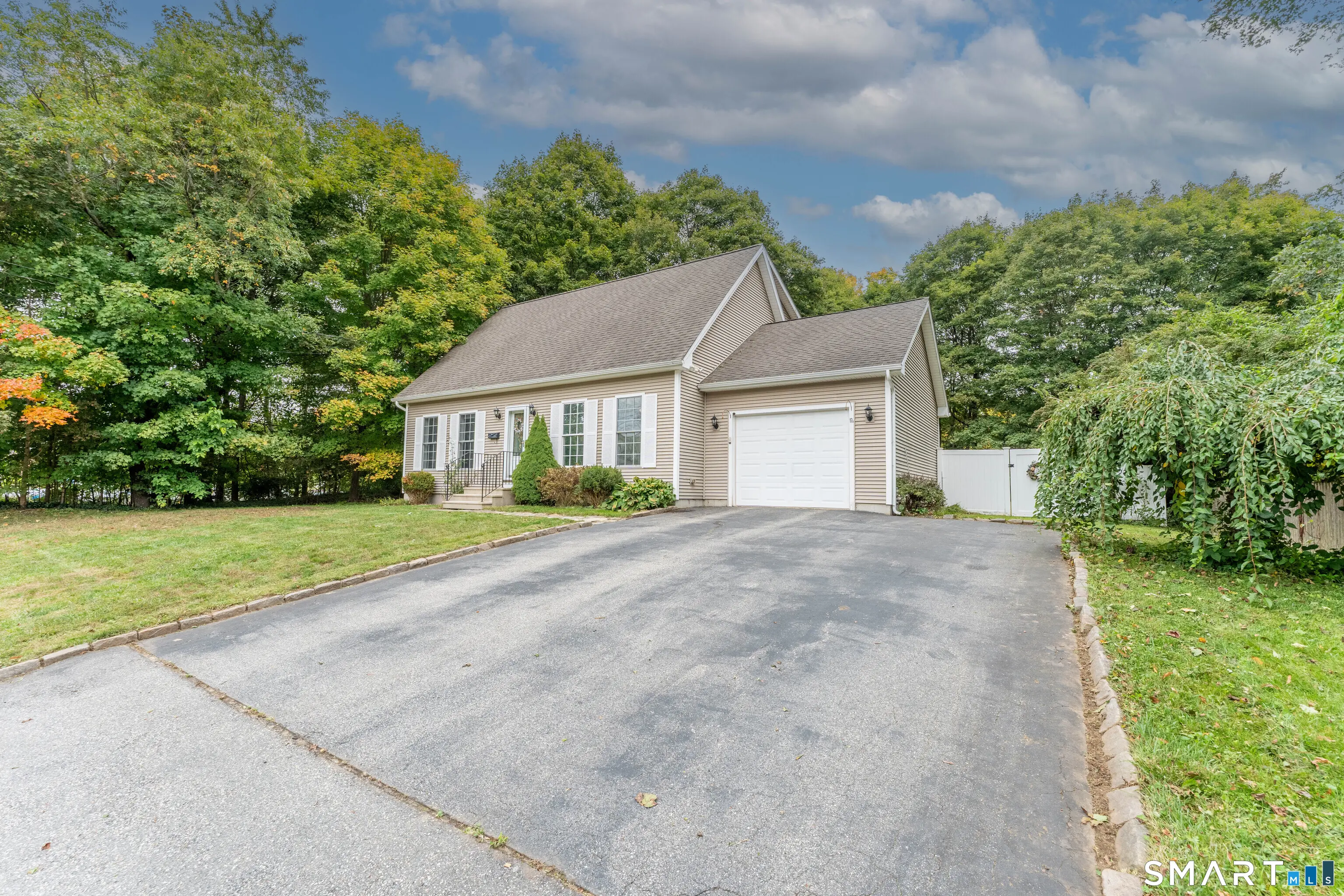 268 Mechanic Street, Killingly