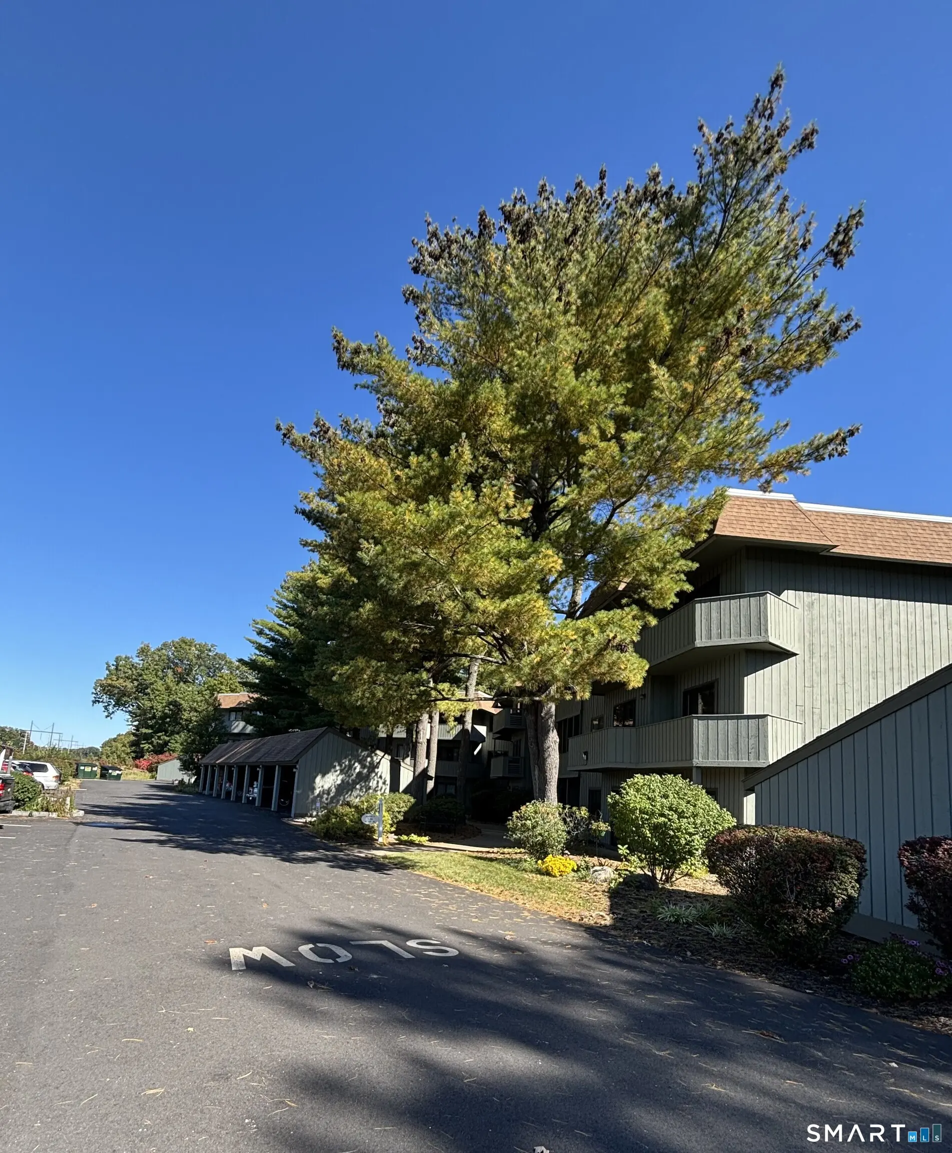19 Hickory Hill 19, Southington