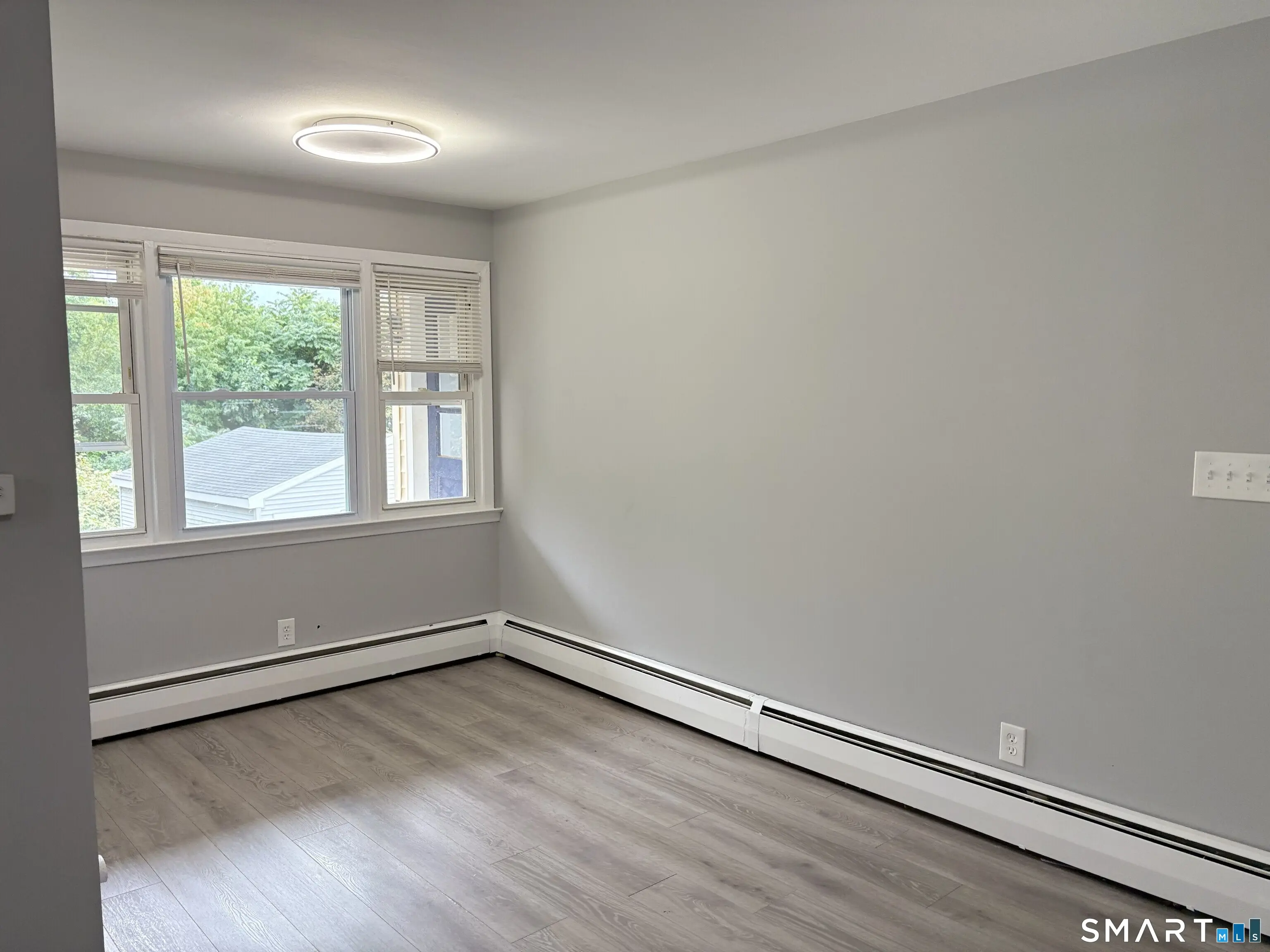 429 Thompson Avenue, East Haven