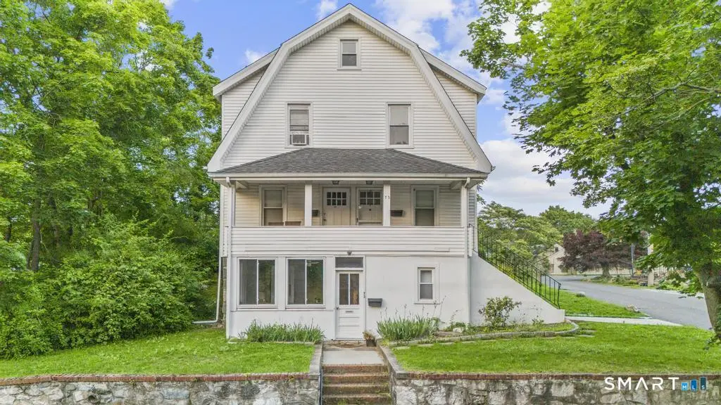 73 Cos Cob Avenue, Greenwich