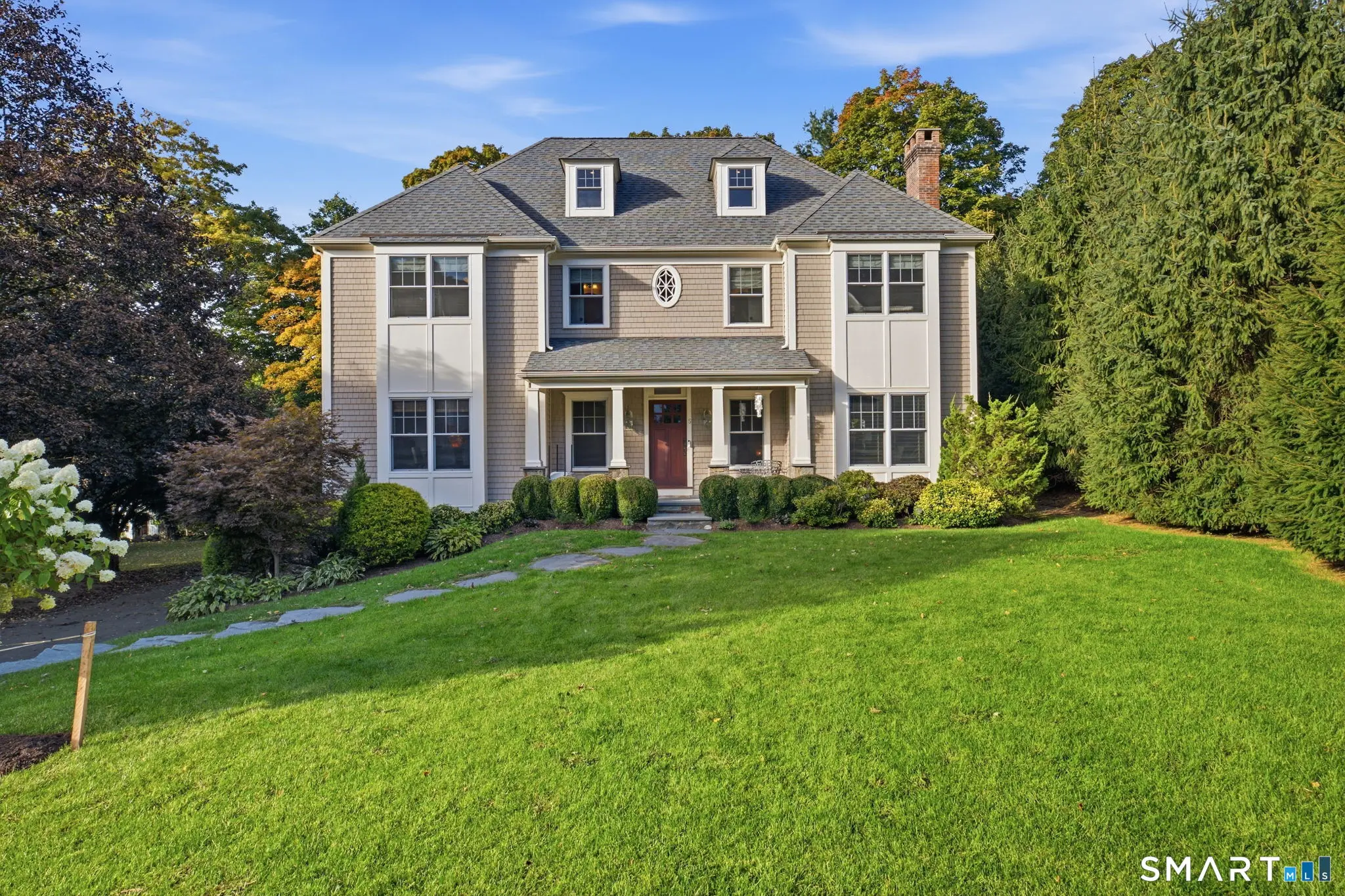 5 Ginos Way, Ridgefield