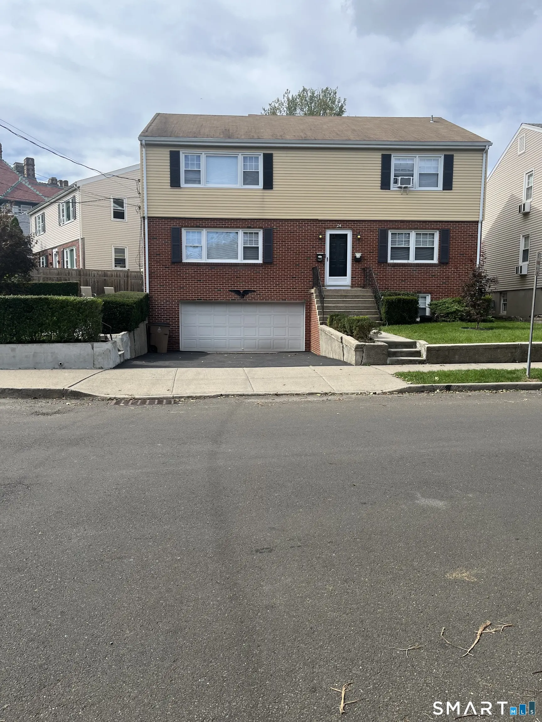 24 Mayflower Avenue, Stamford