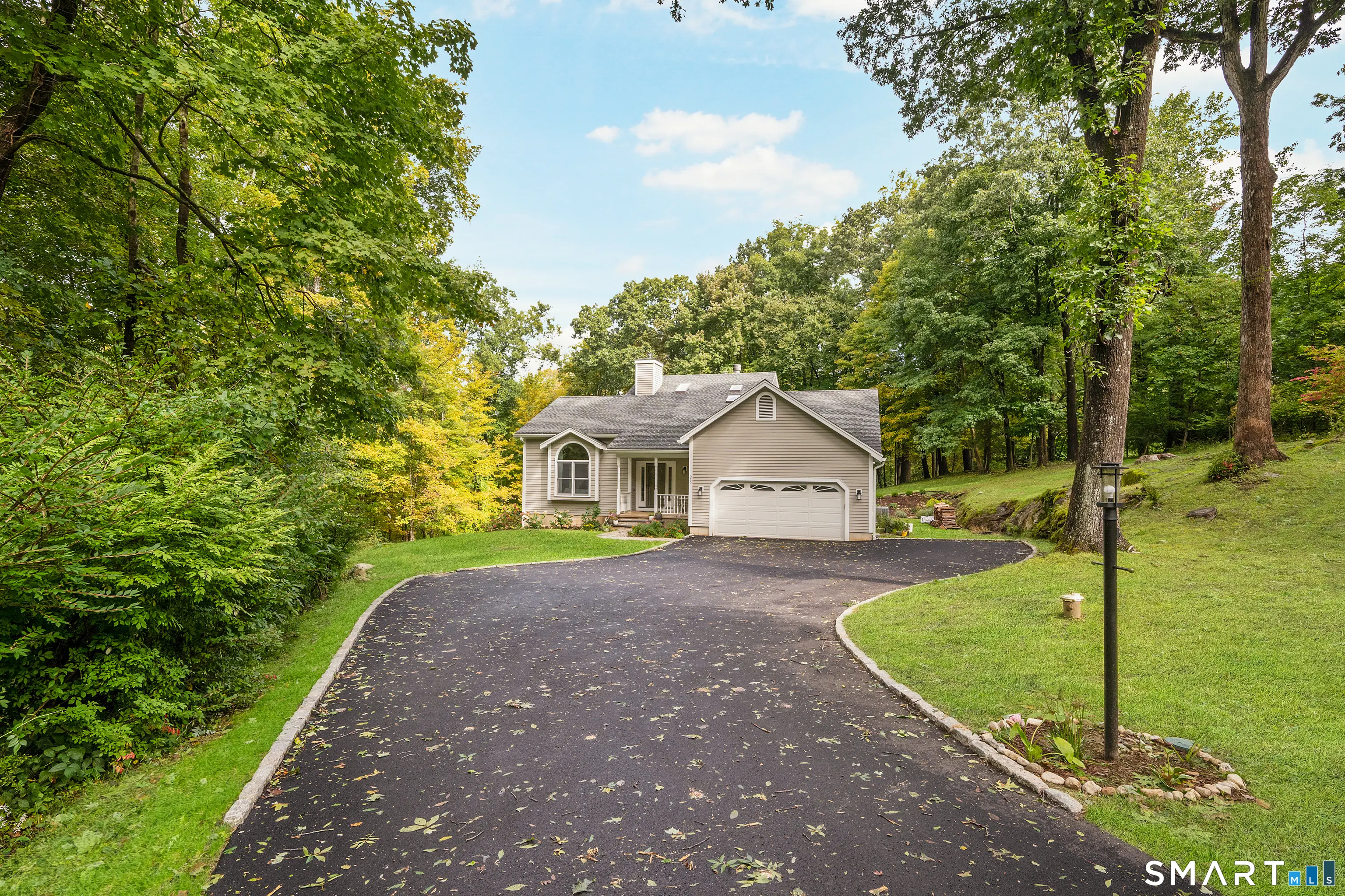 23 Lee Lane, Redding