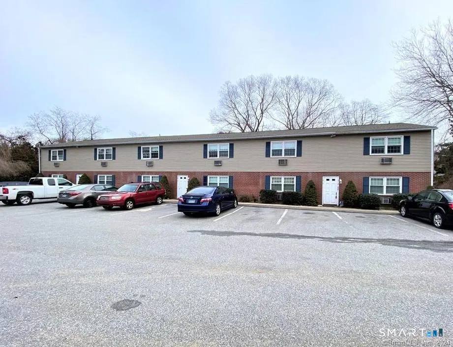 3 Peggy Lane, East Lyme