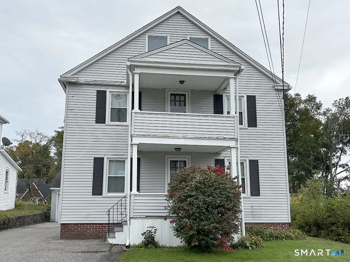 94 Wadhams Avenue, Torrington