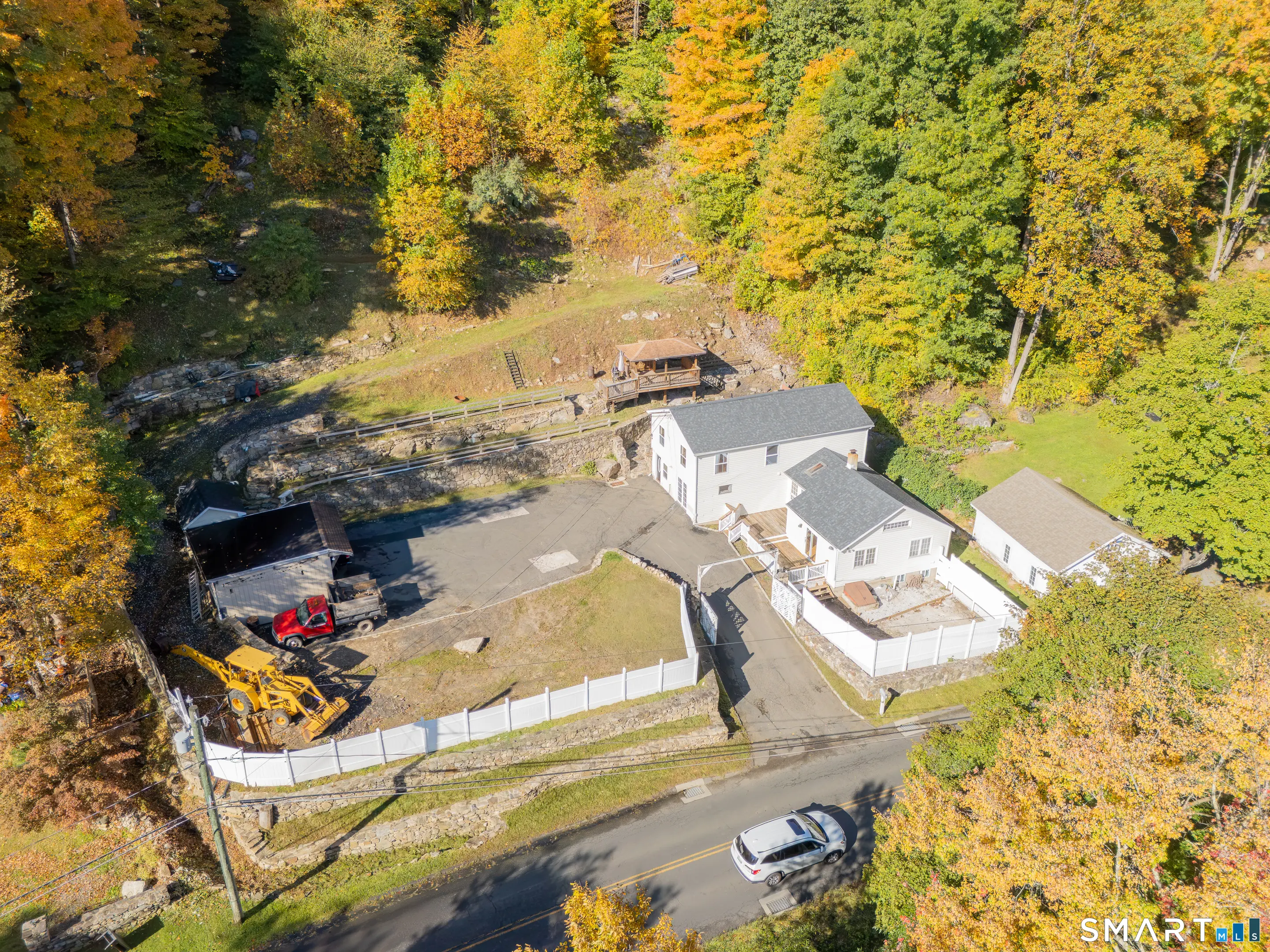 19 Mountainville Road, Danbury