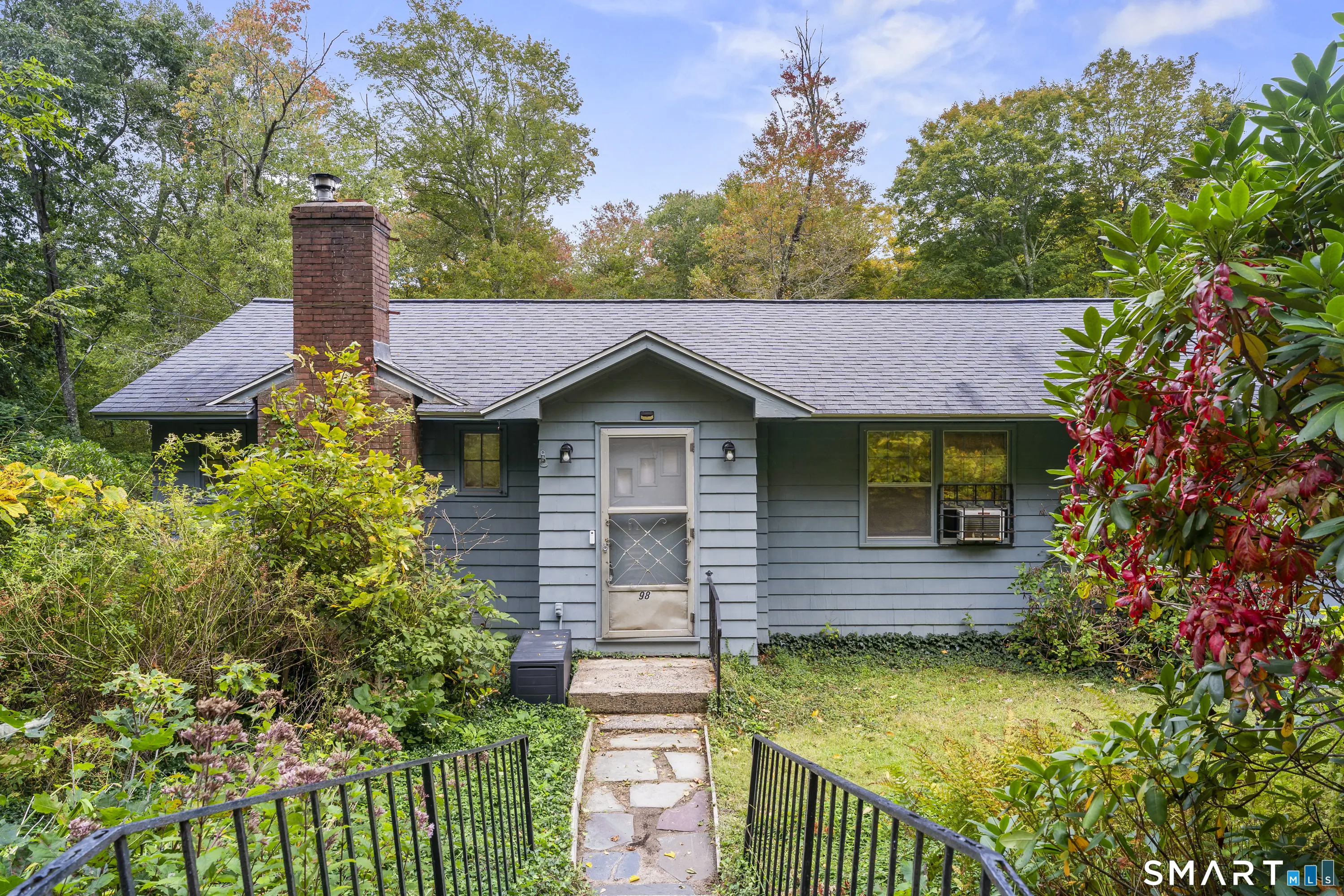 98 Turkey Hill Road, Haddam