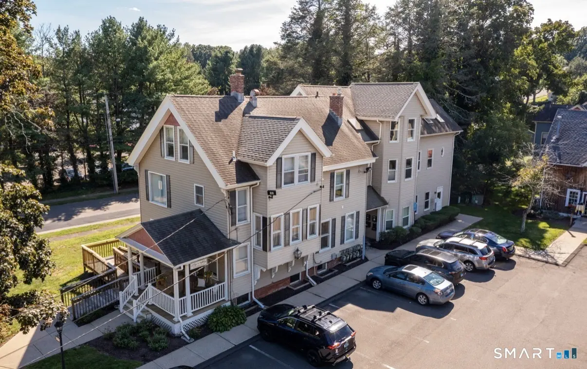 3208 Whitney Avenue 1f & 1e, Hamden