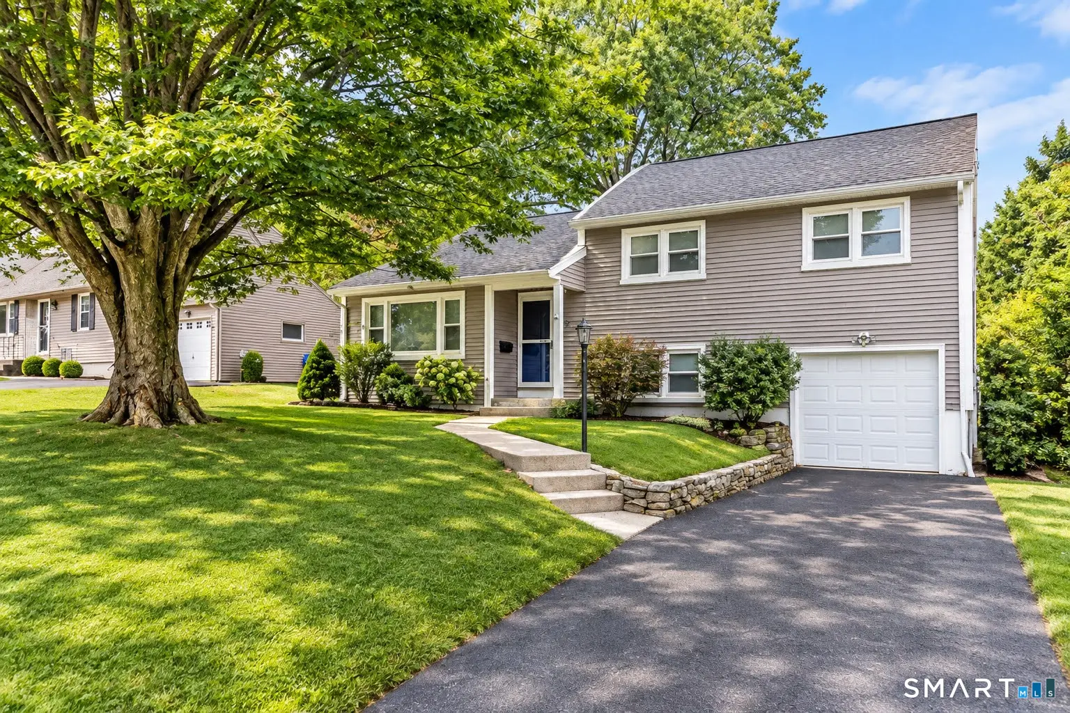 57 High Ridge Drive, Newington