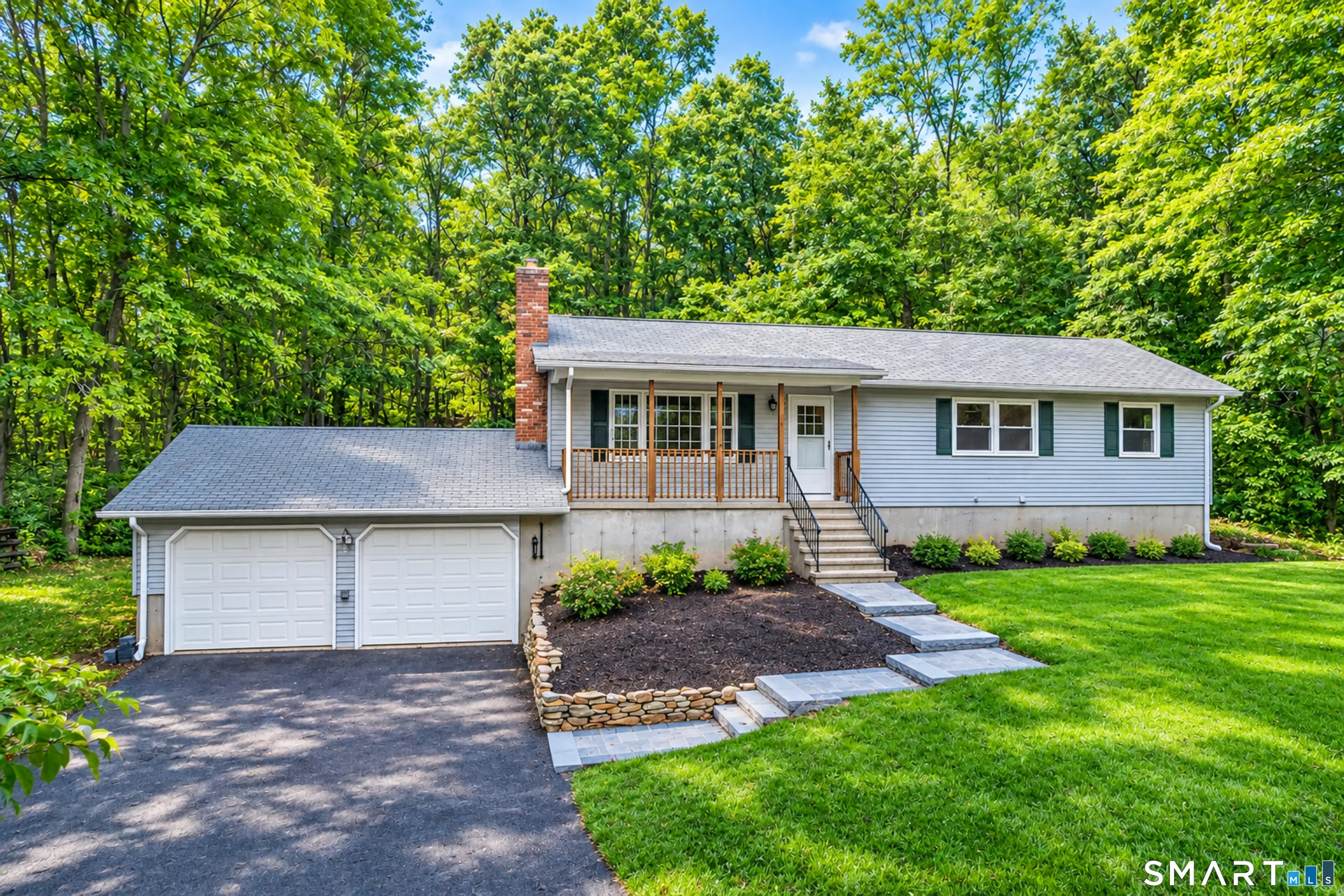 77 Stone Boat Road, Guilford
