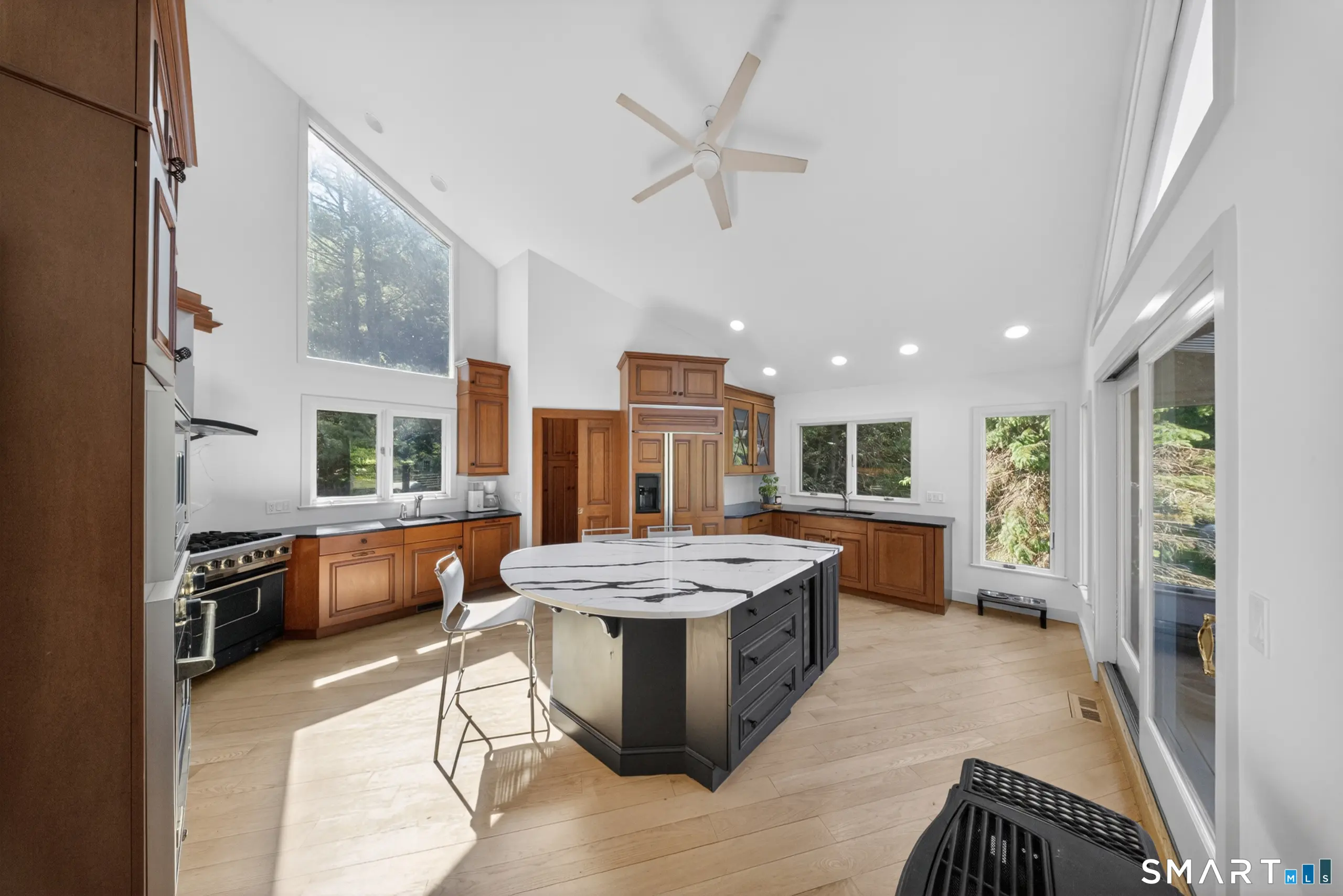 2177 Cross Highway, Fairfield
