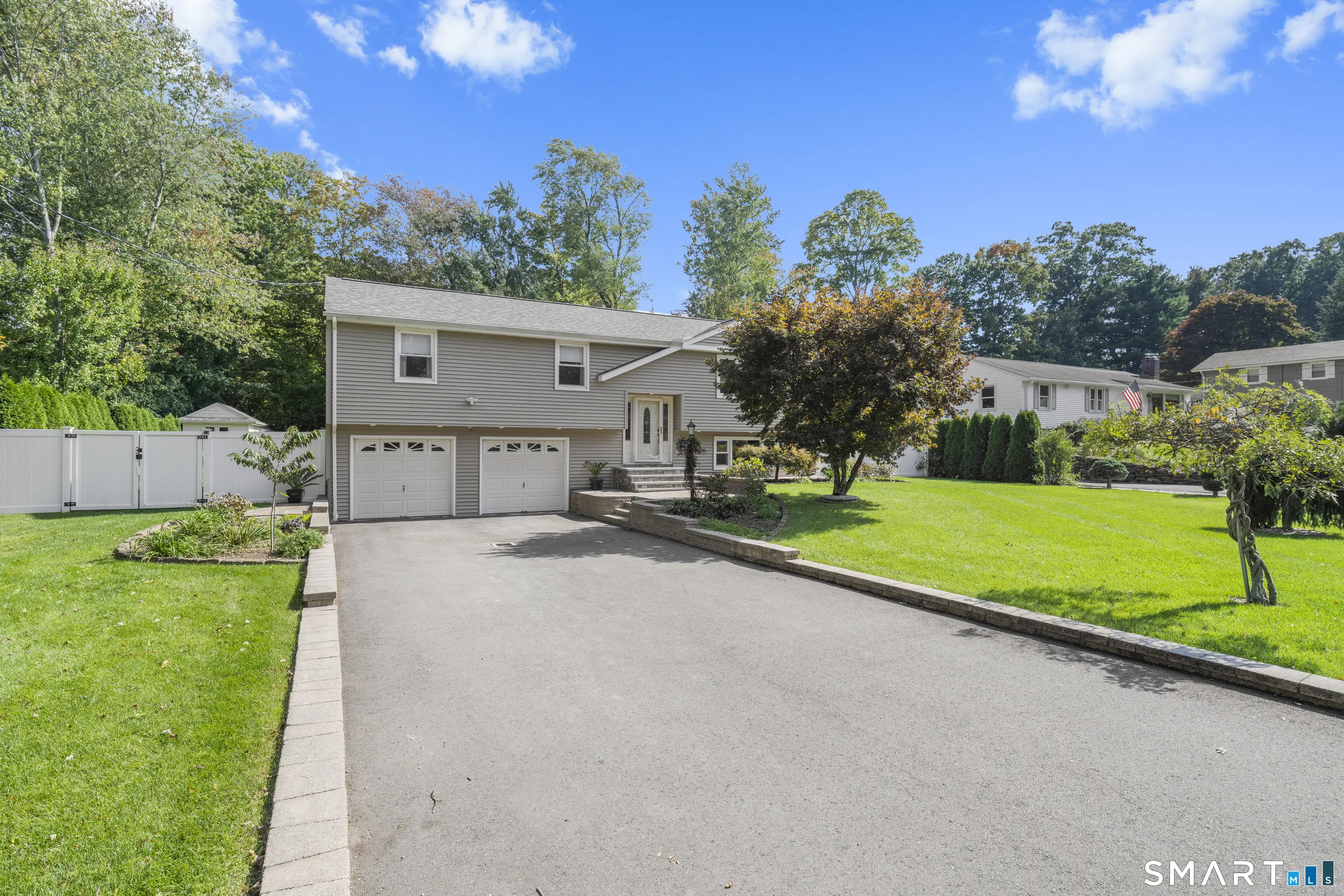 44 Lexton Drive, Farmington