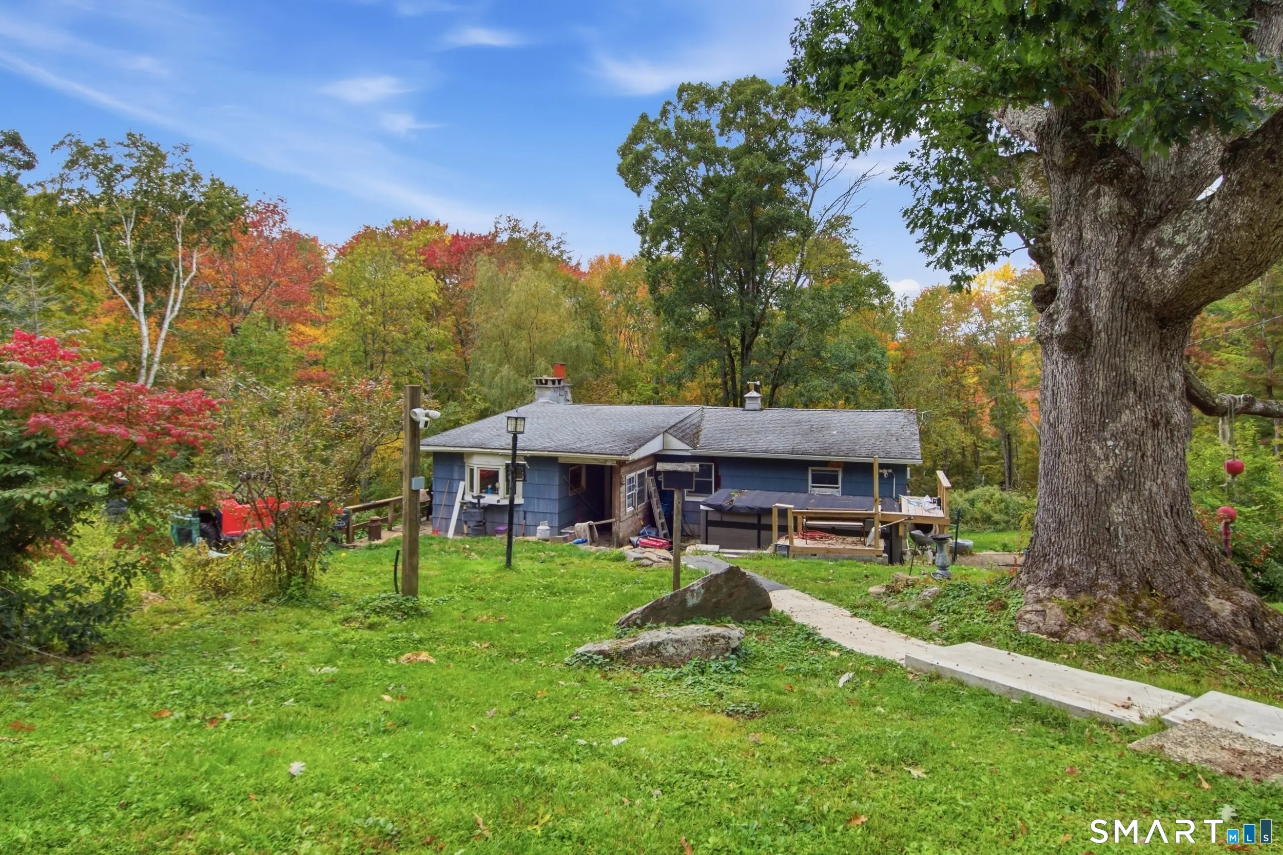 325 Brick School Road, Warren