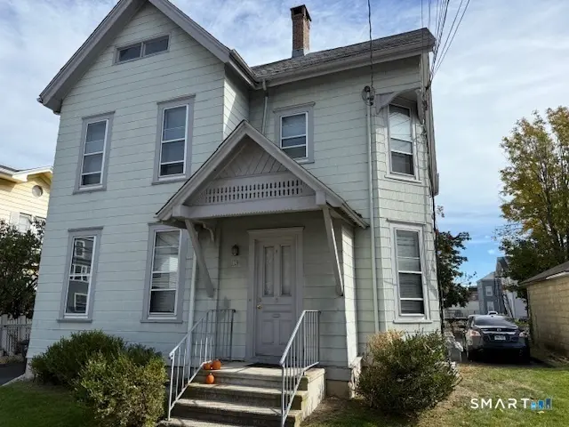 19 Berkeley Street E, Norwalk