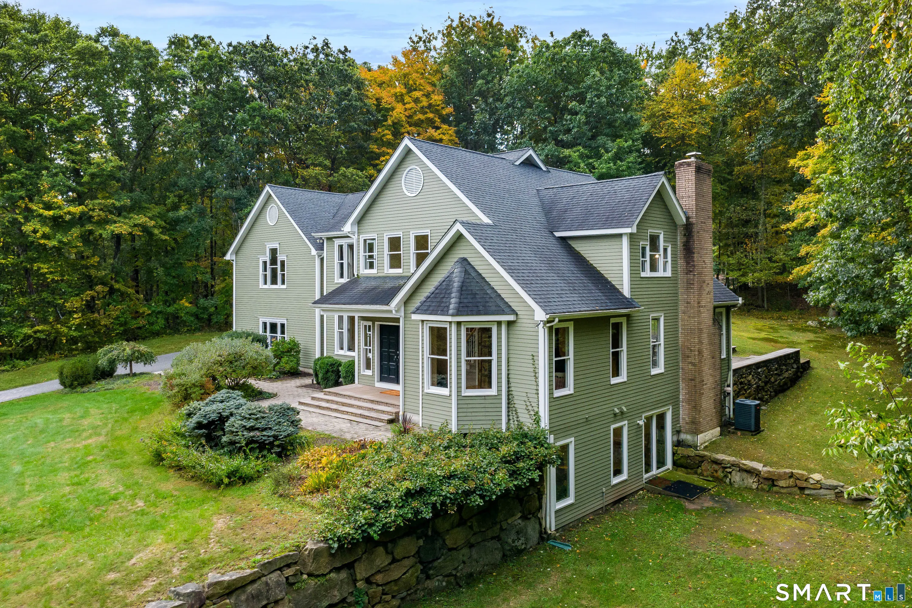 35 Christian Lane, Brookfield