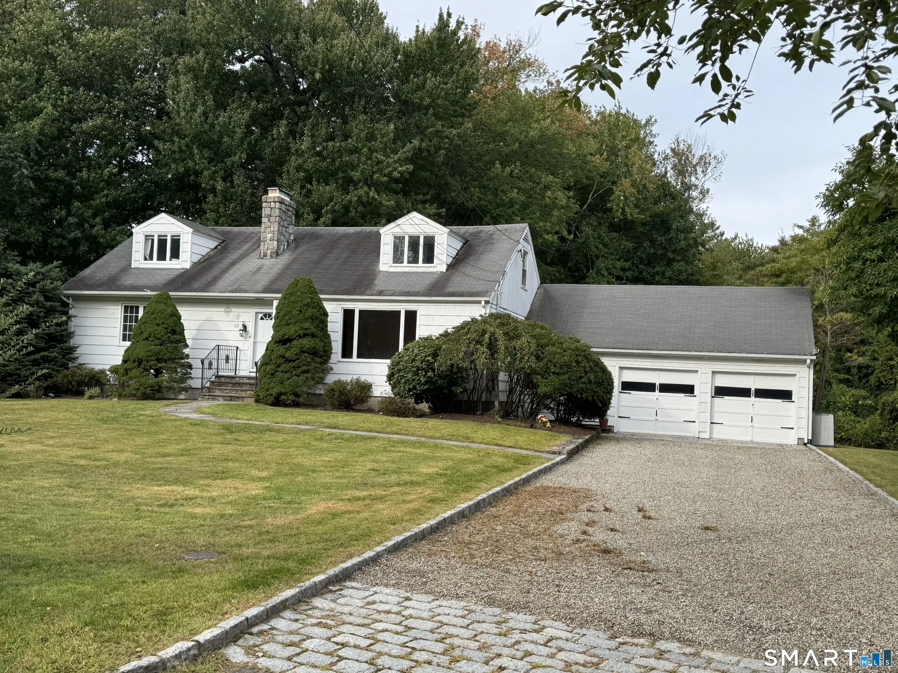 12 Belaire Drive, Westport