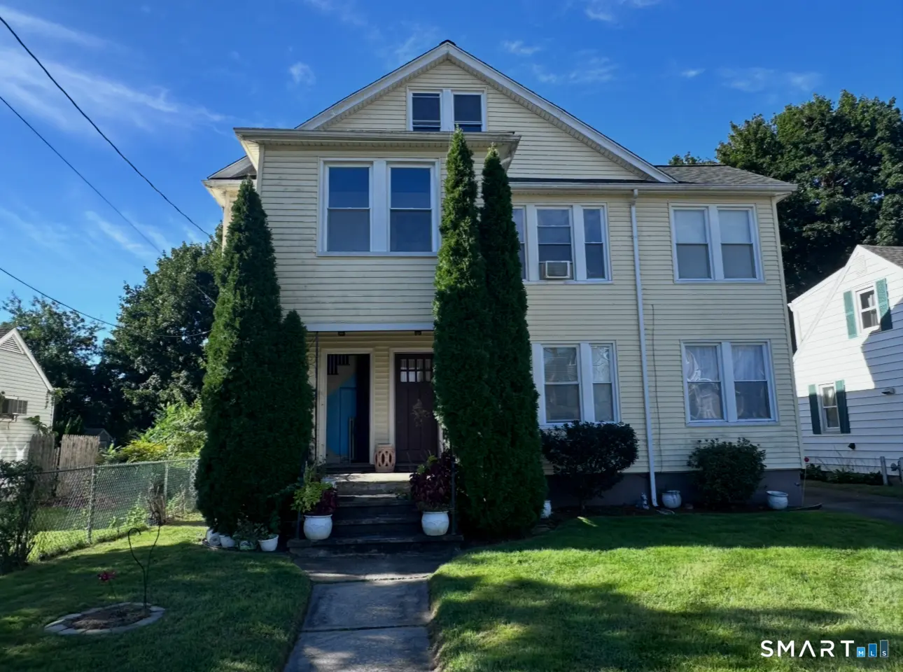15-17 Fuller Avenue, East Hartford