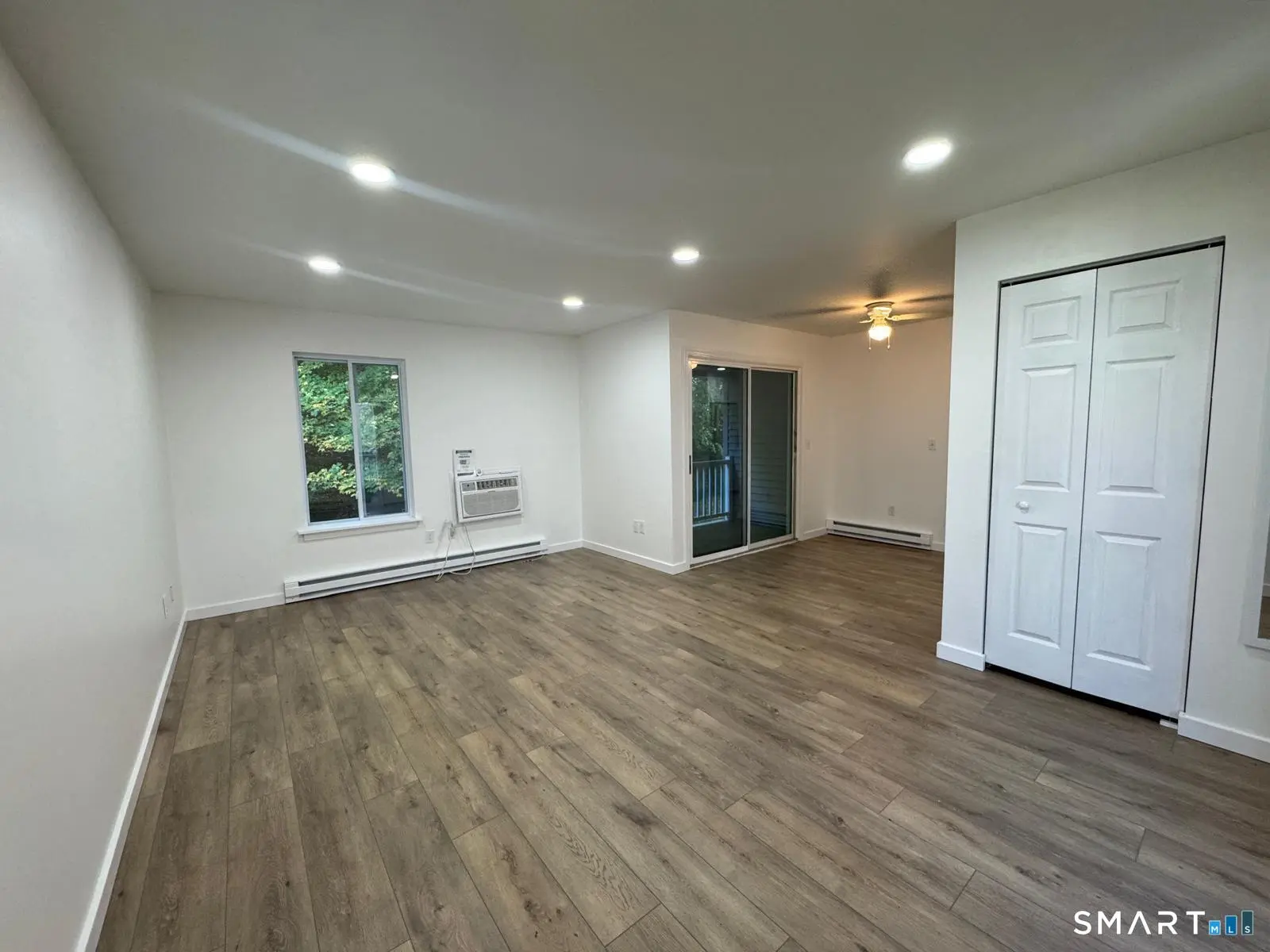66 Nashville Road J, Bethel
