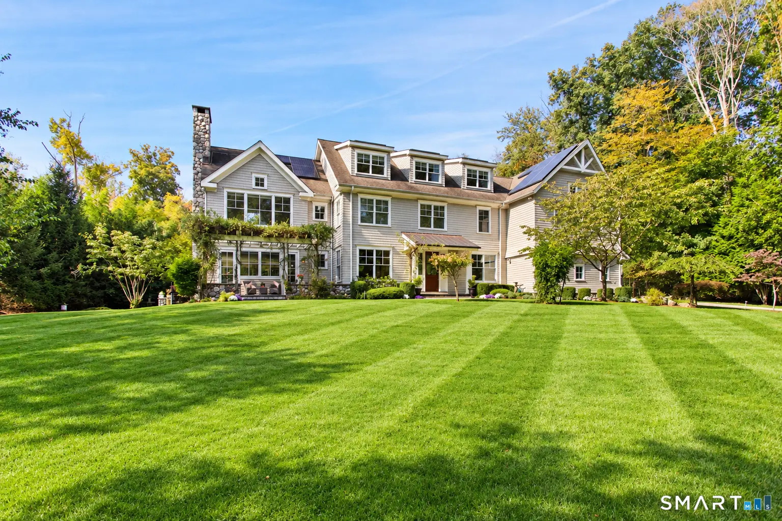 11 Woodside Lane, Westport