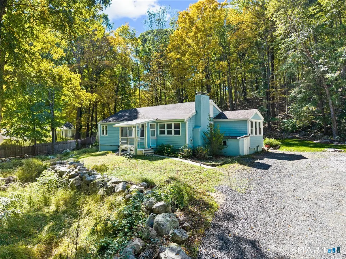 562 Branchville Road, Ridgefield