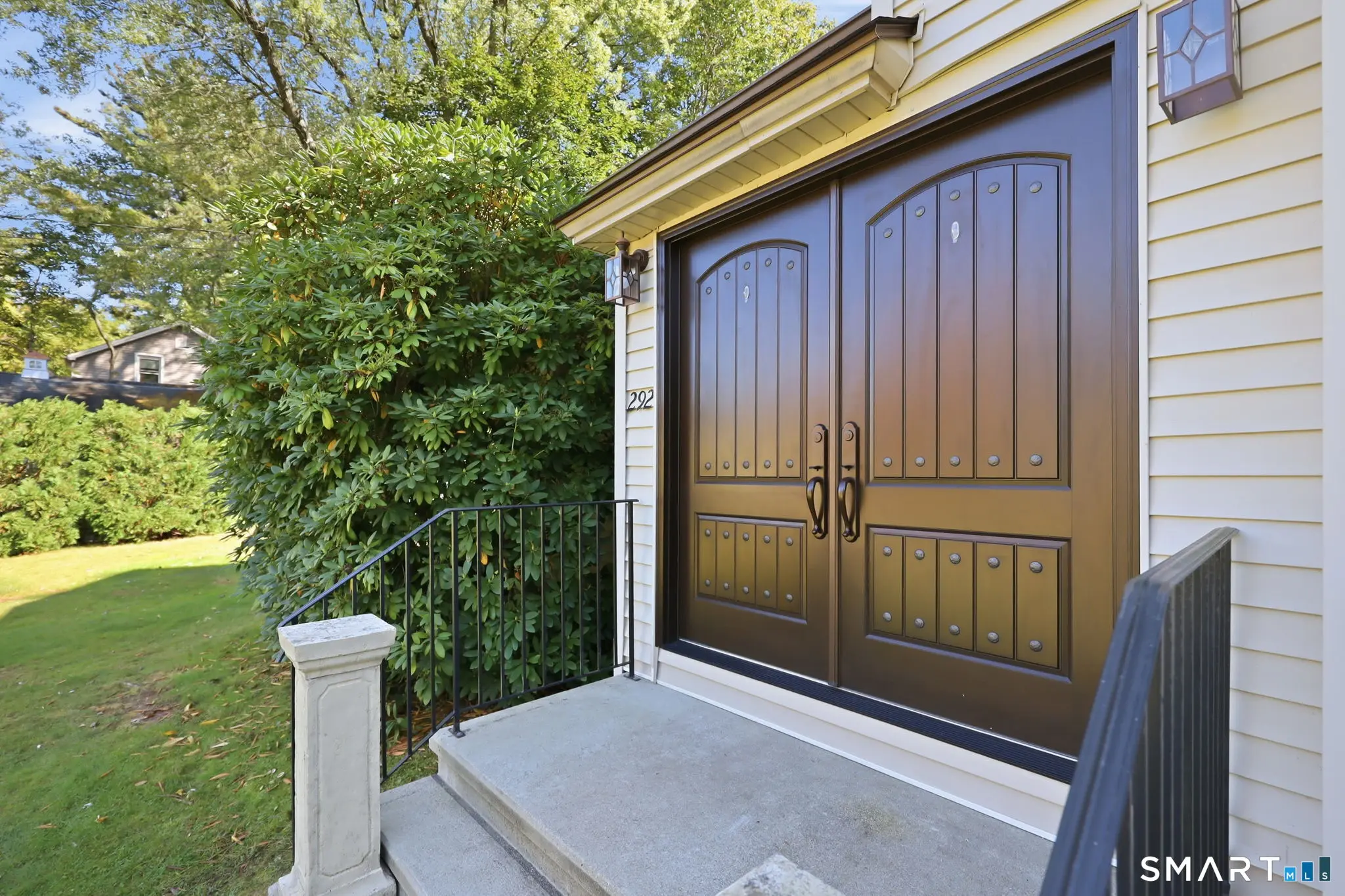 292 Charter Oak Street, Manchester