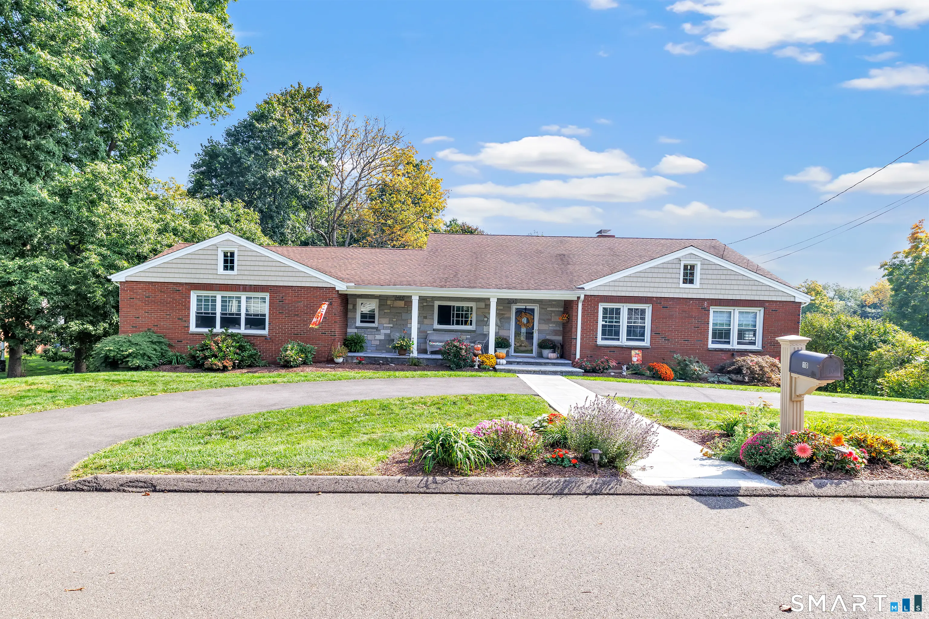 10 Merrill Road, Trumbull