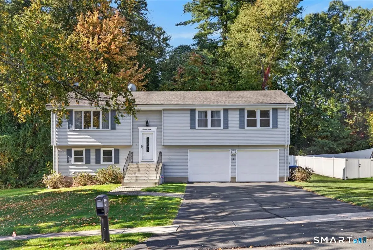 78 Sycamore Road, South Windsor