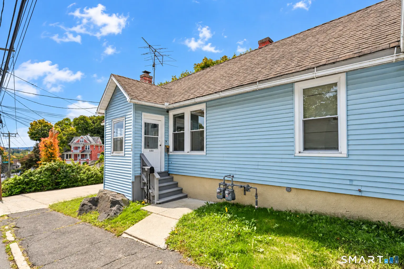 113 Bunker Hill Avenue, Waterbury