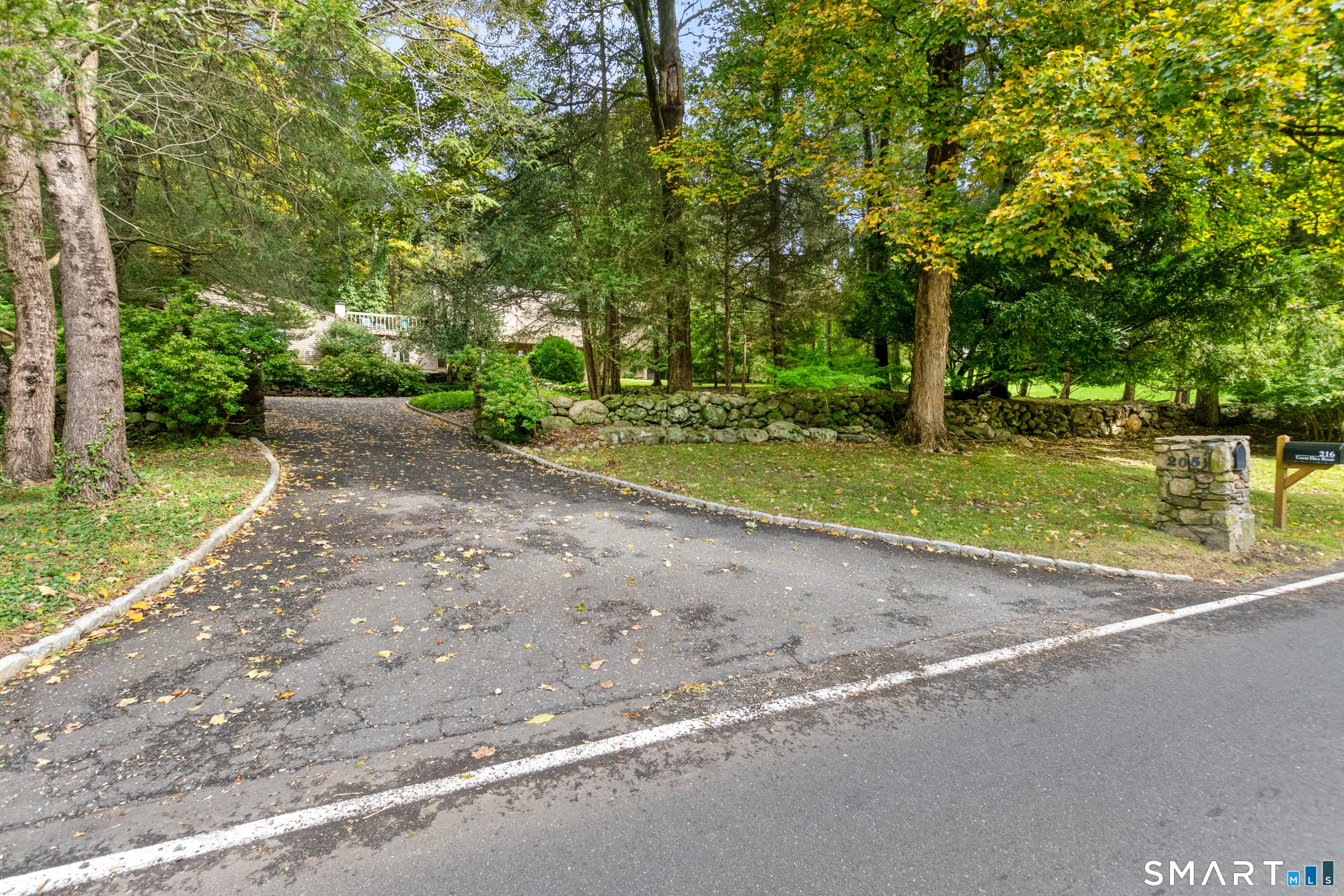 205 Good Hill Road, Weston