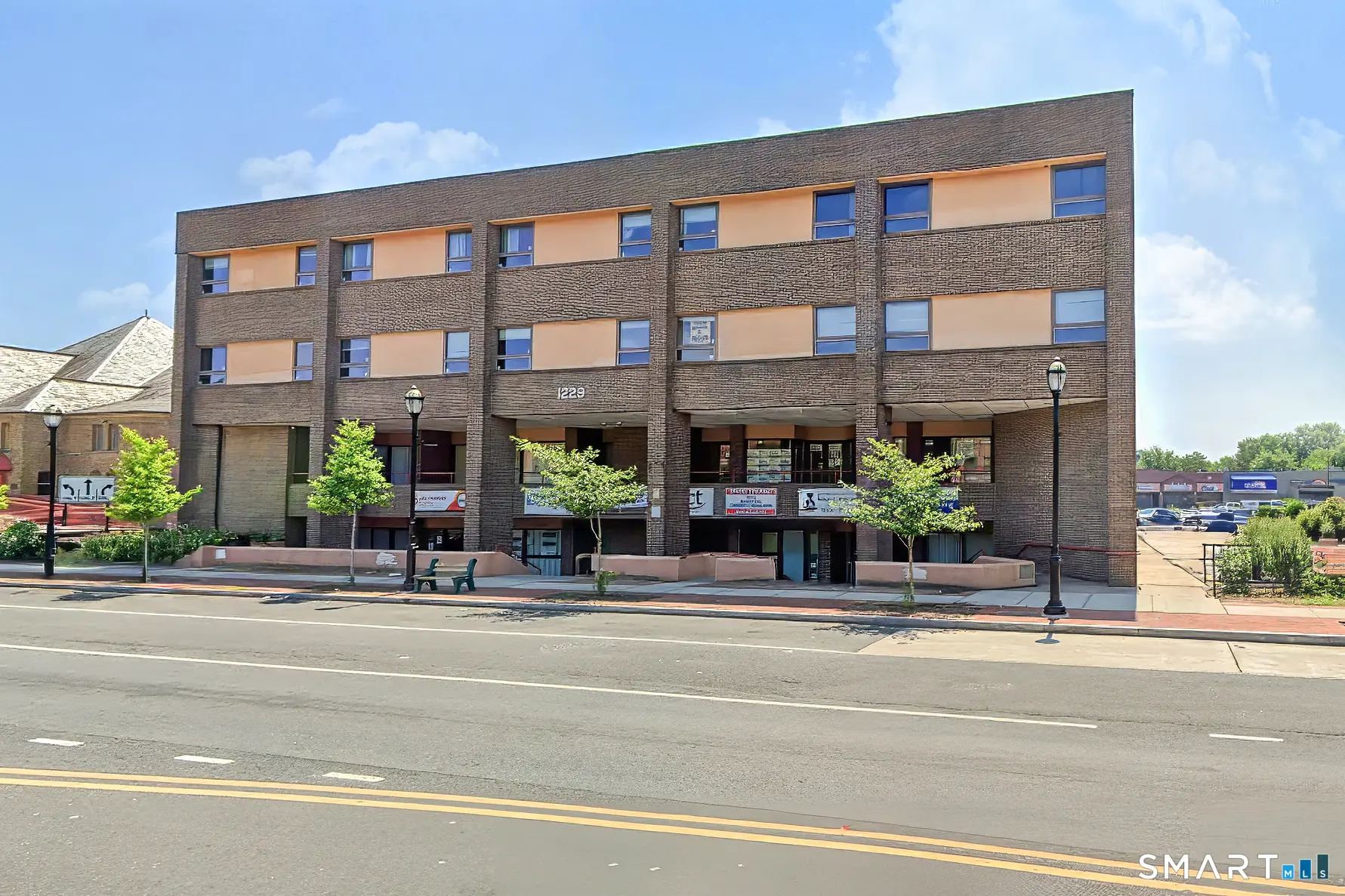1229 Albany Avenue 404, Hartford