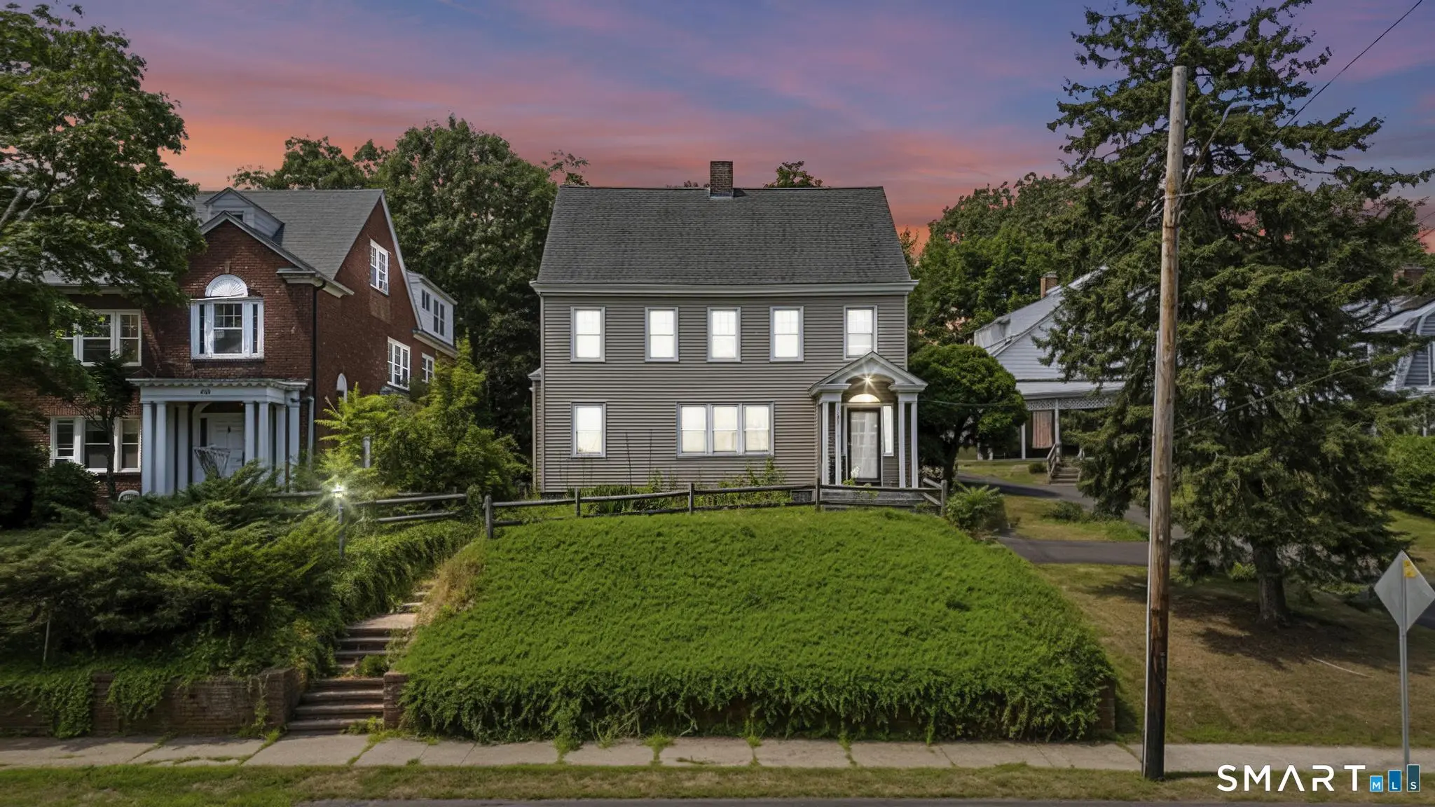 1070 Whitney Avenue, Hamden