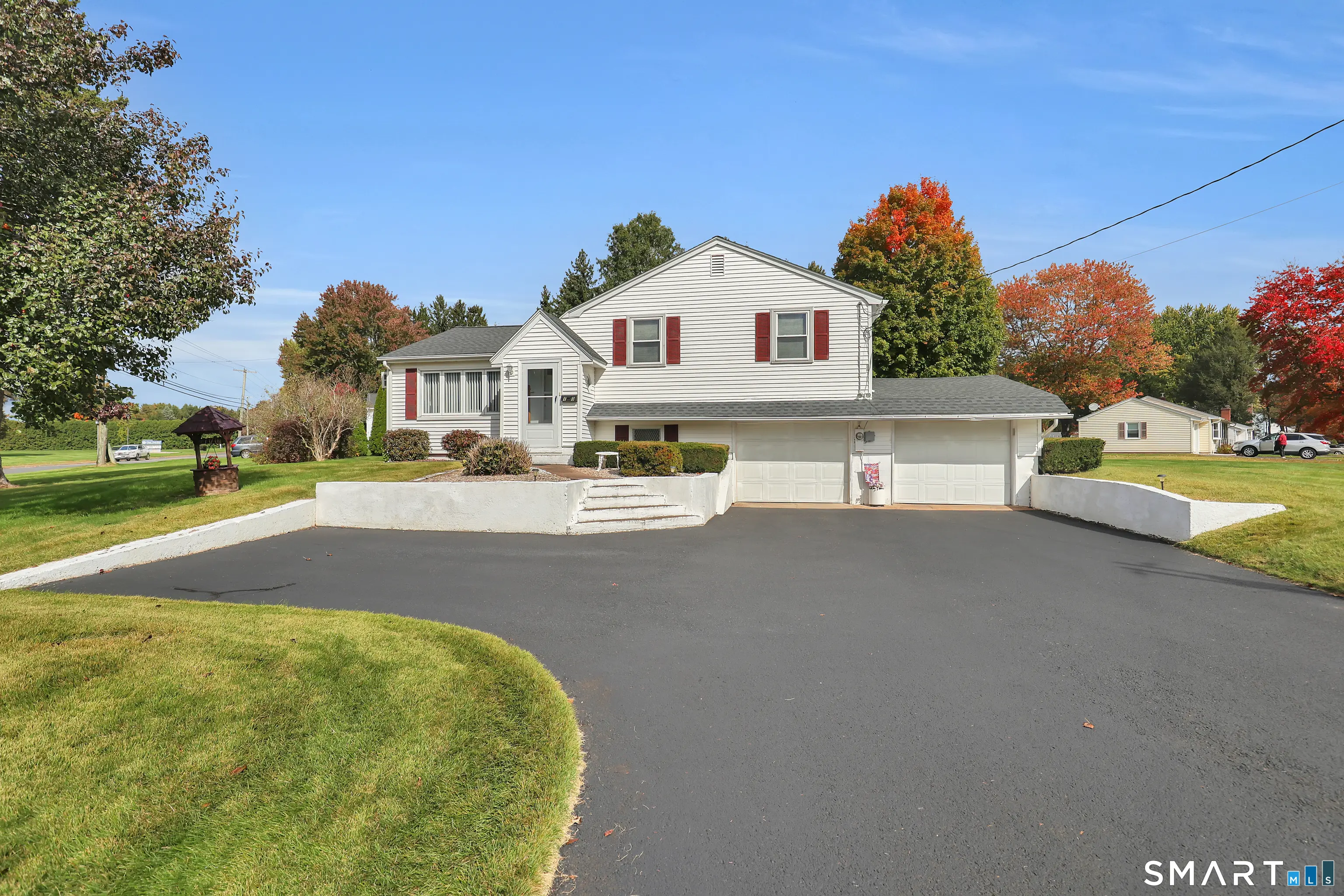 10 Hayes Road, South Windsor
