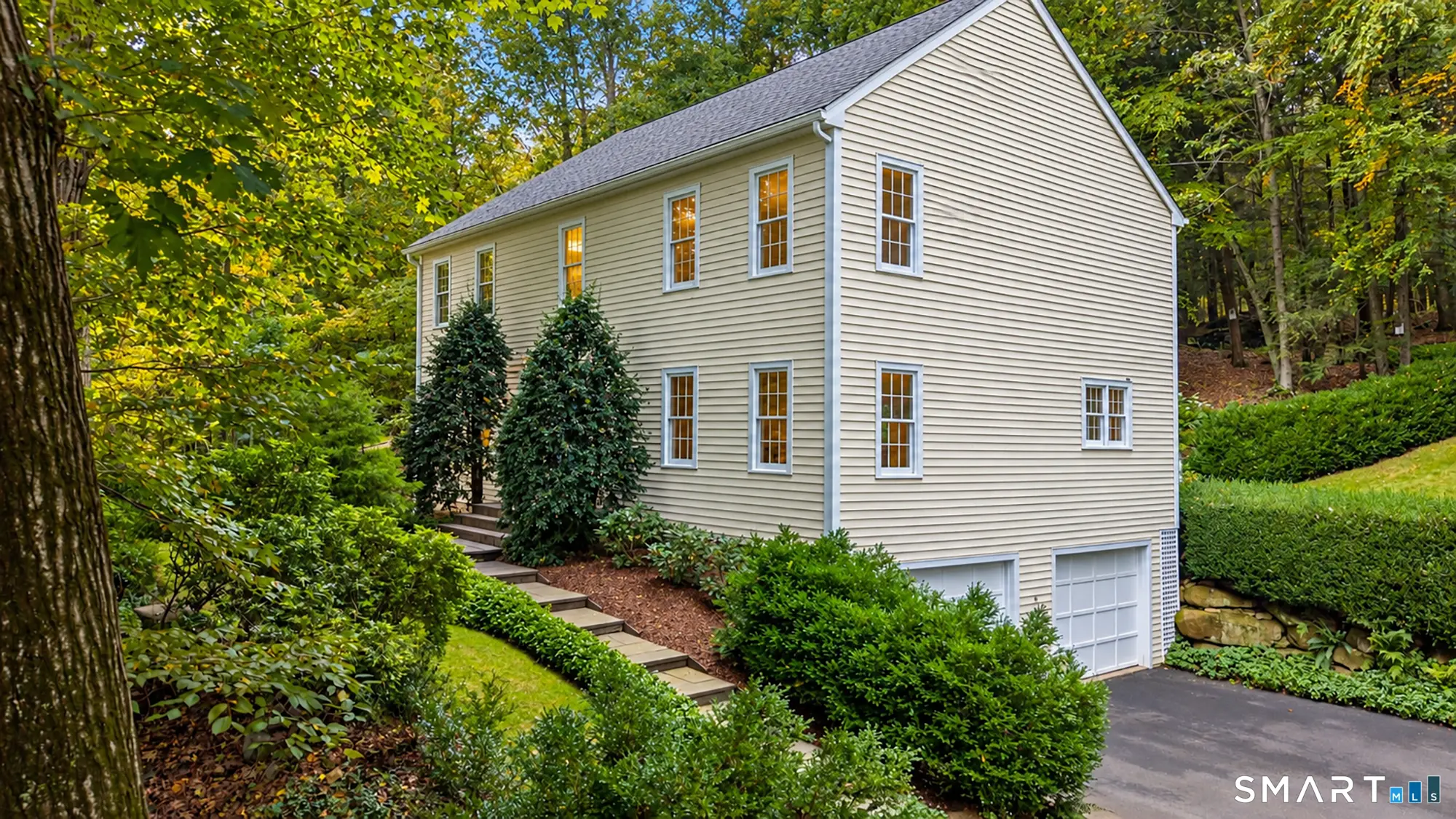 18 Cove Road, Brookfield