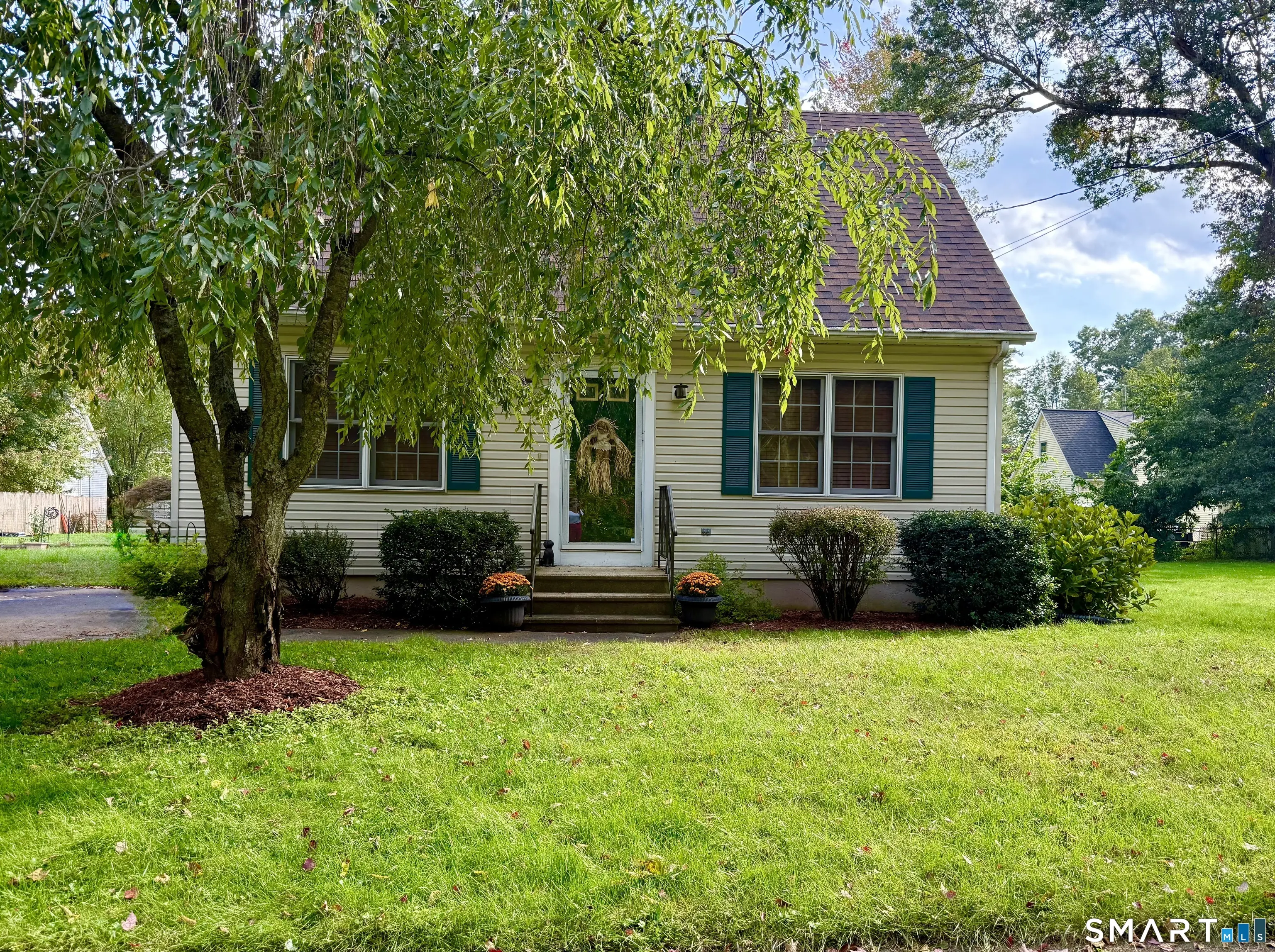 18 Bruce Avenue, Plainville