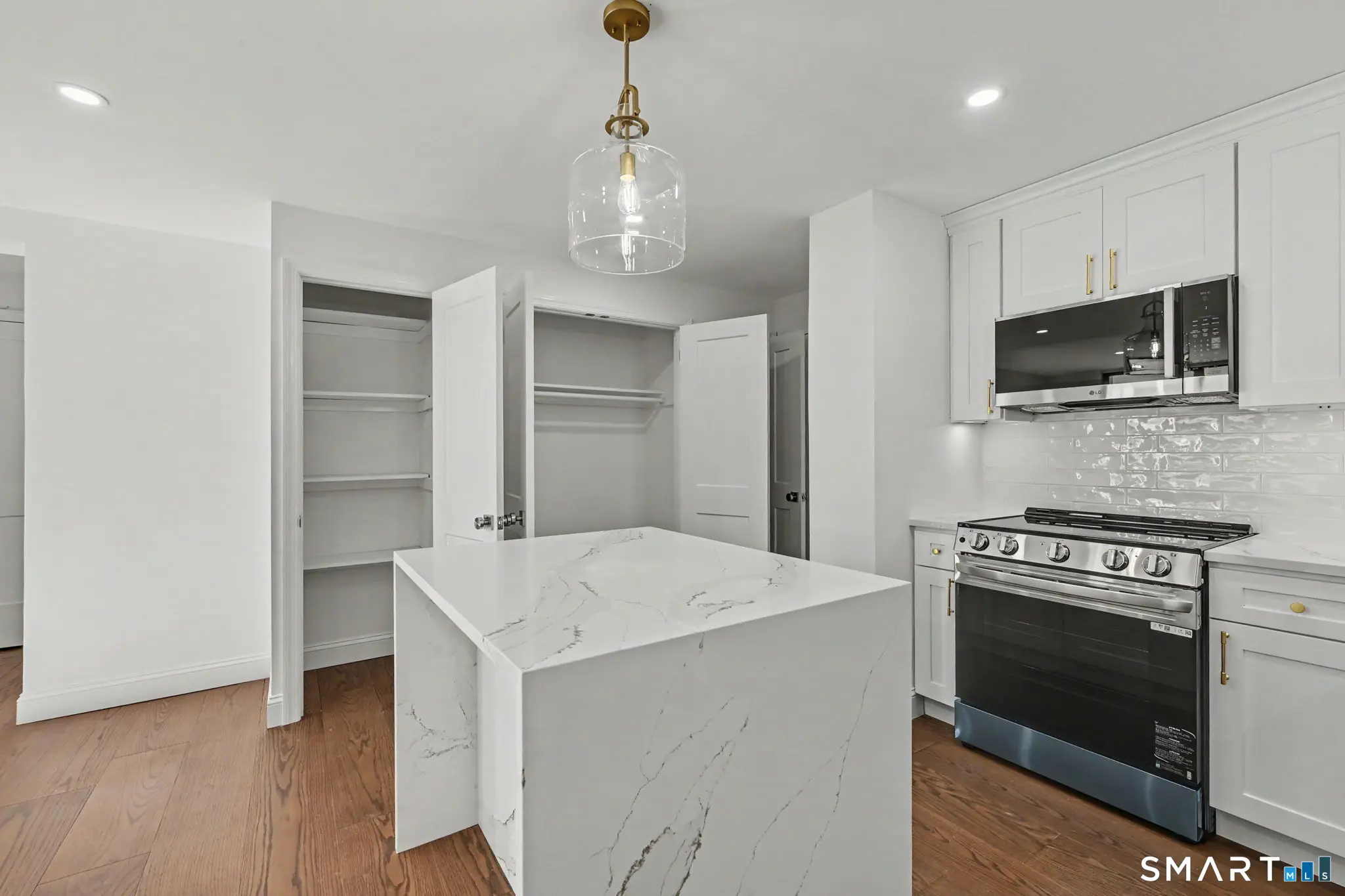 1525 East Putnam Avenue 206, Greenwich