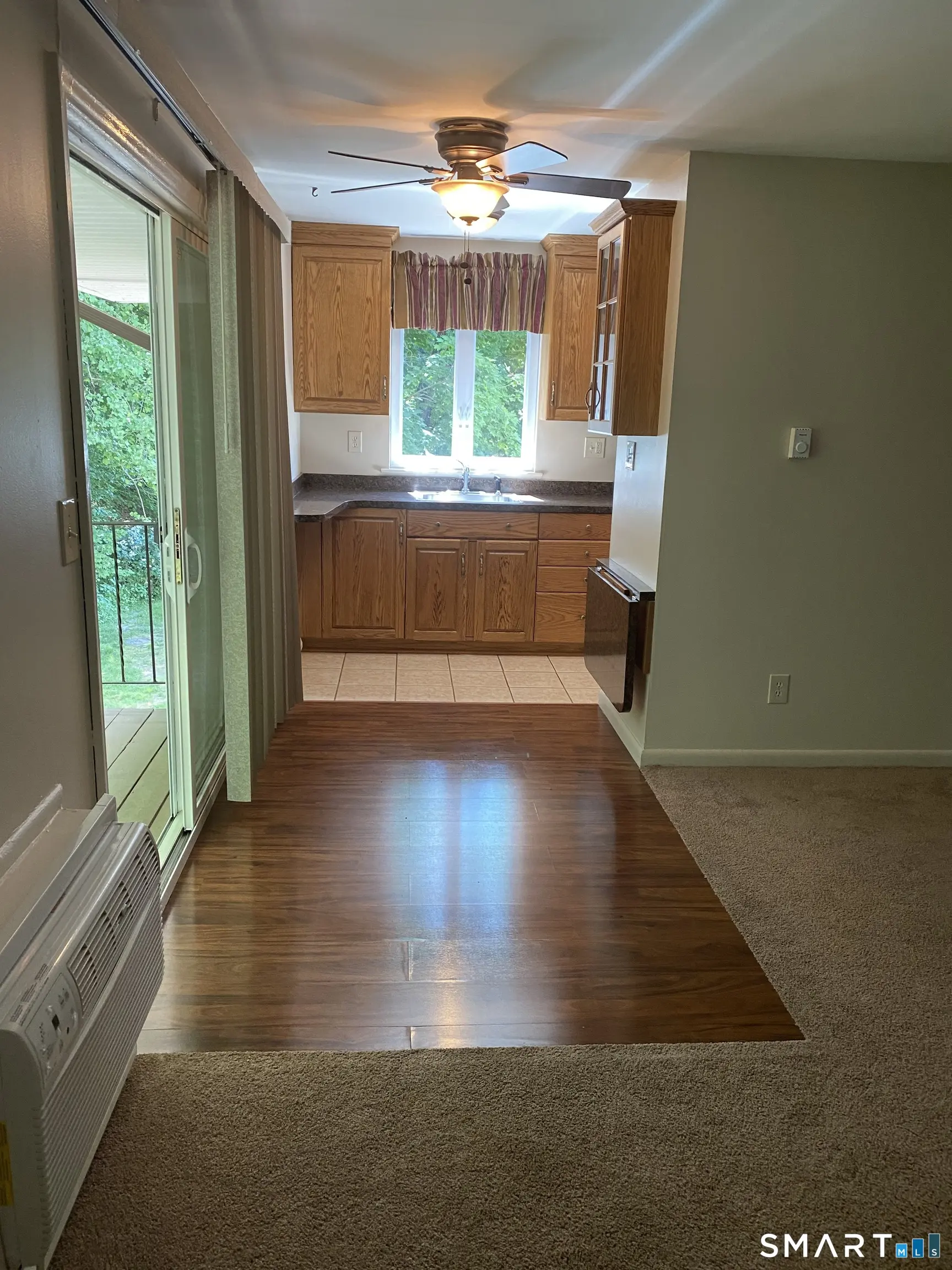 1646 Farmington Avenue 3, Farmington