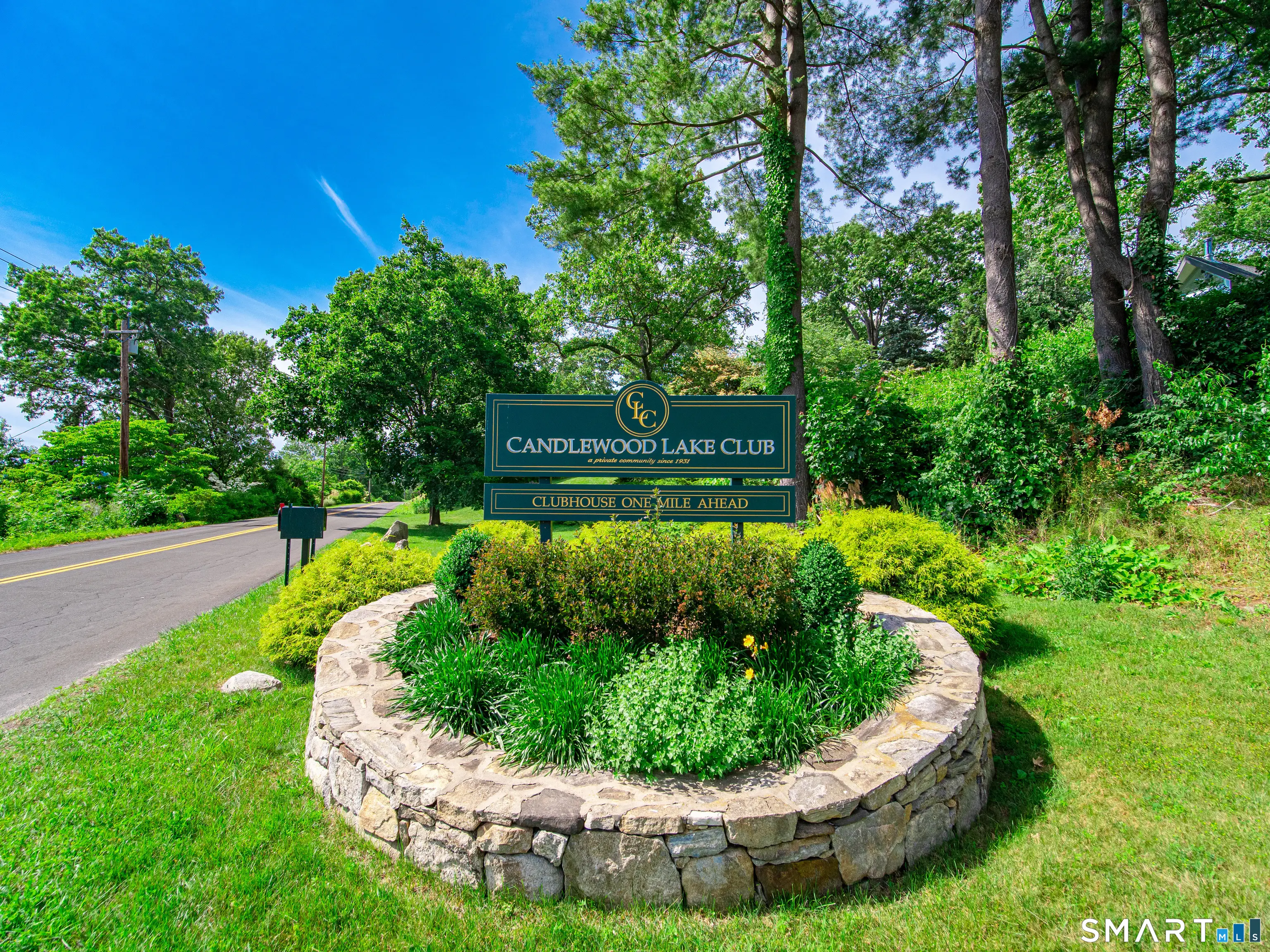 9 Chimney Point Road, New Milford