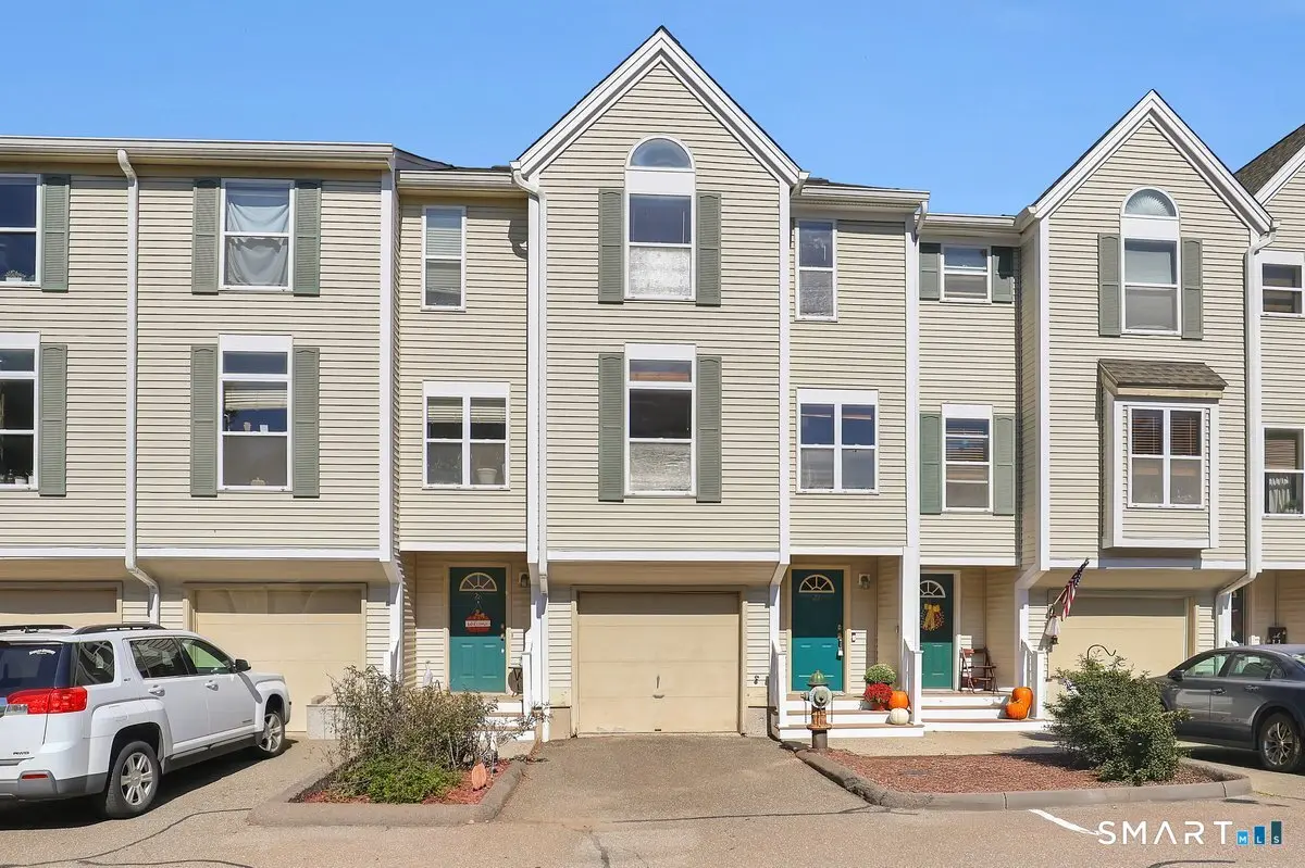 565 Newfield Street 29, Middletown