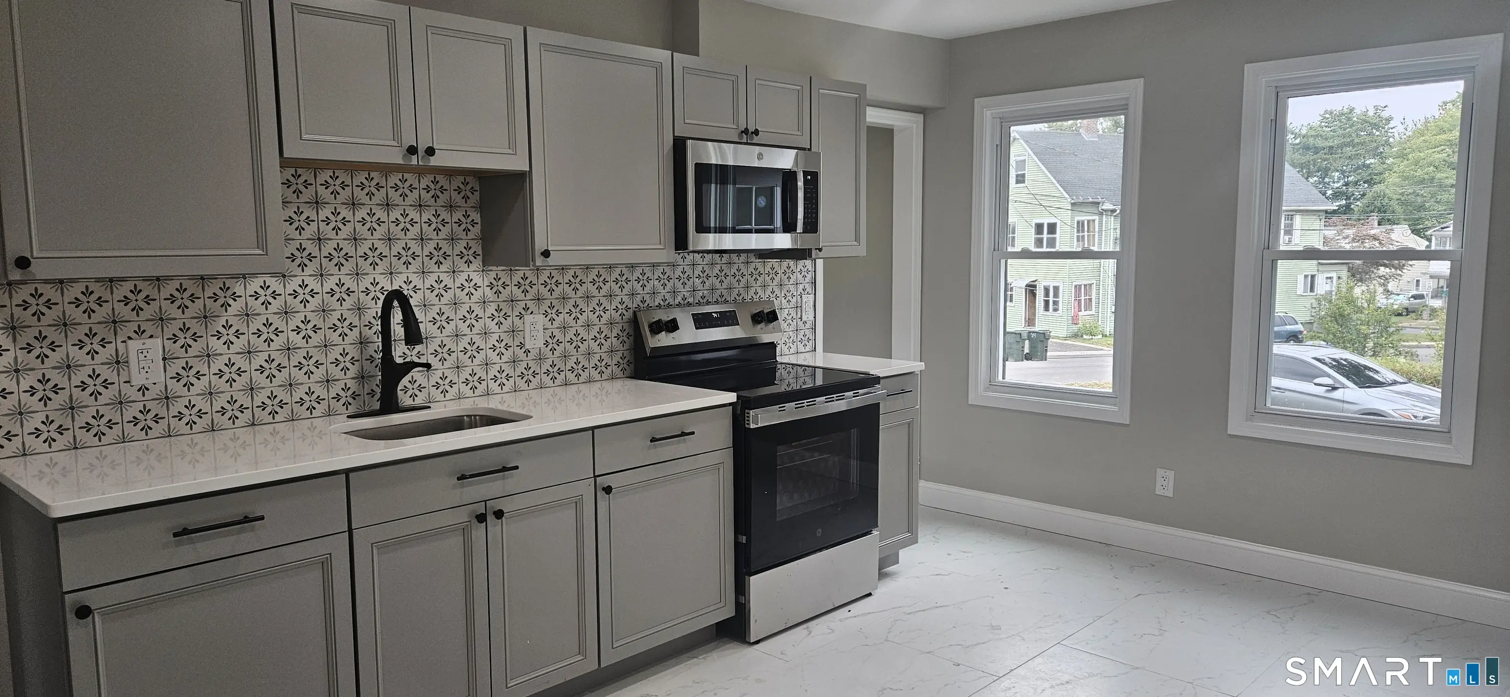 112 Larrabee Street 1st Floor, East Hartford