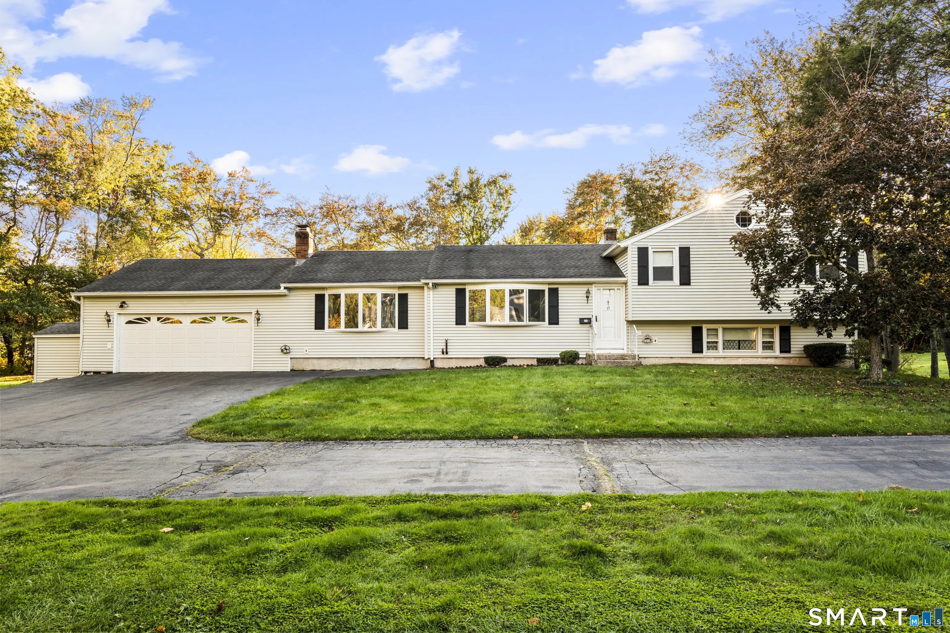 11 Peters Court, North Haven