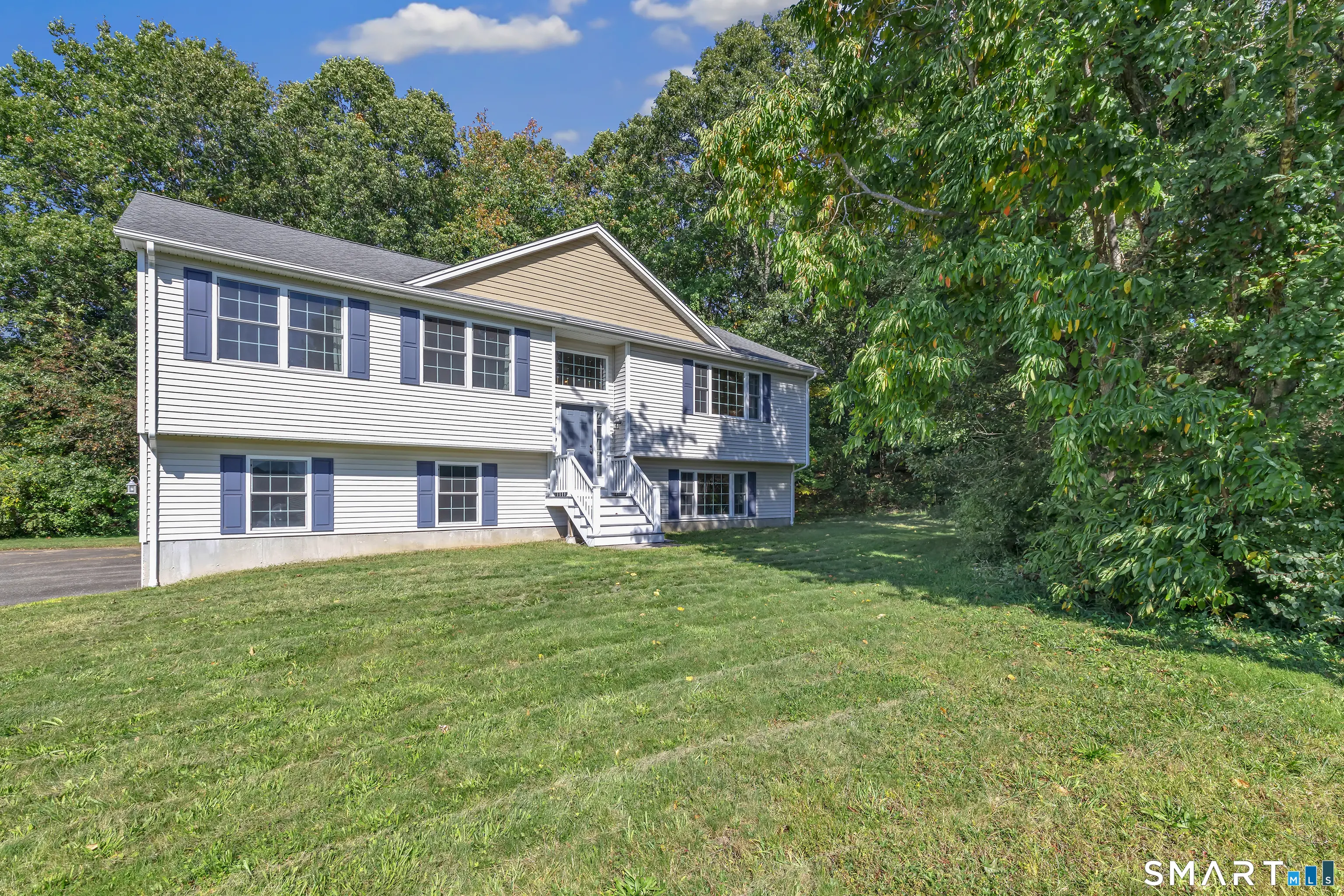 26-r Hoinski Way, Ansonia