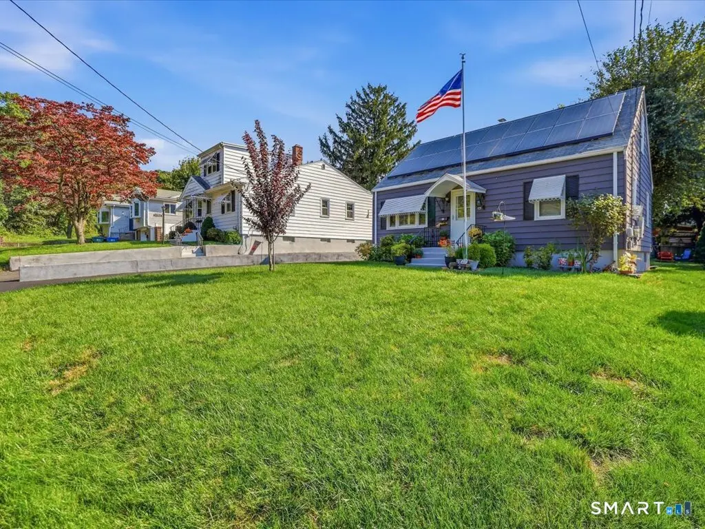 87 Beechwood Avenue, Hamden
