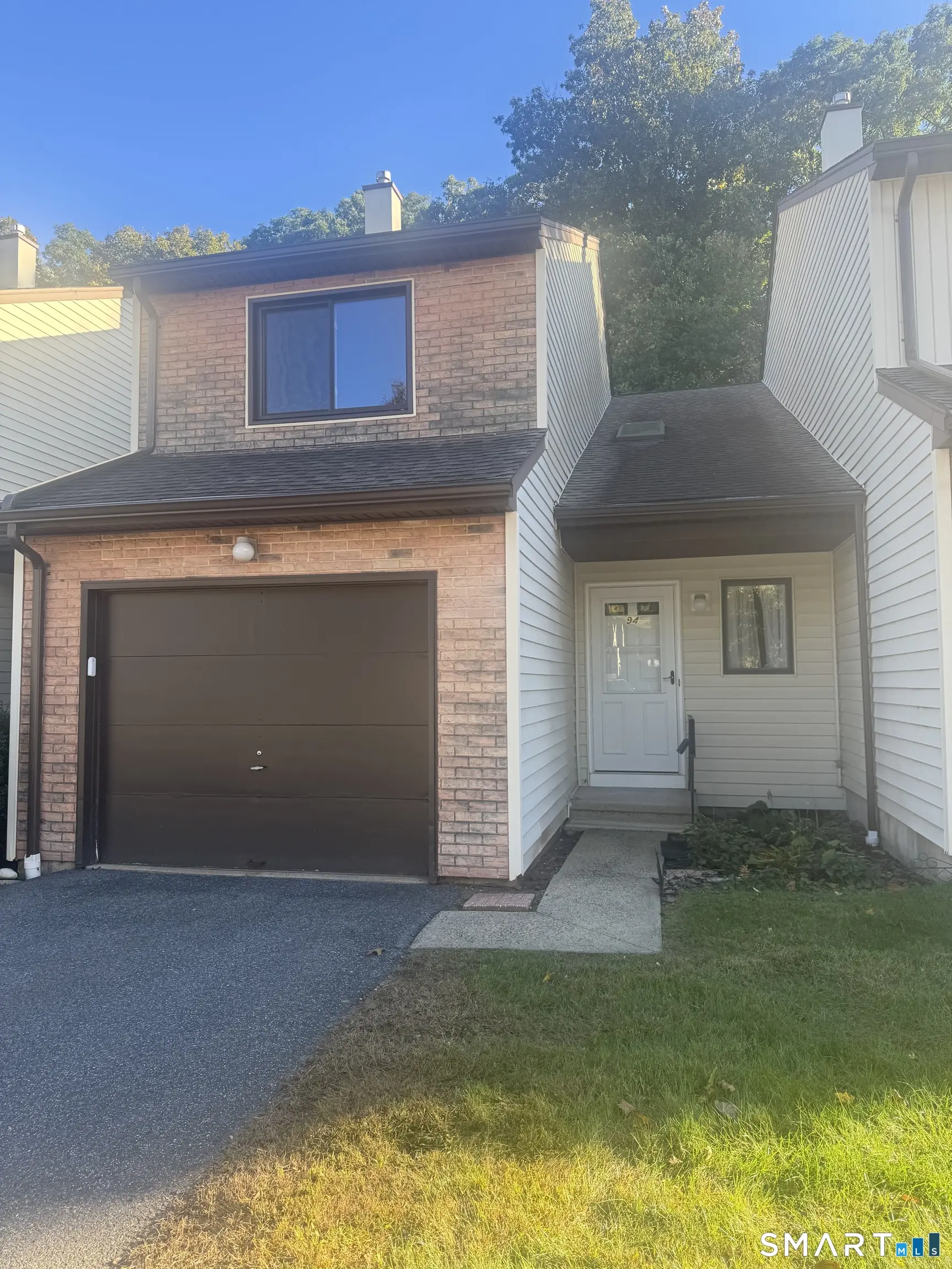 94 Oak Forest Drive 94, Manchester