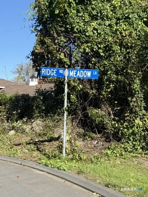 Ridge Road, Bethel