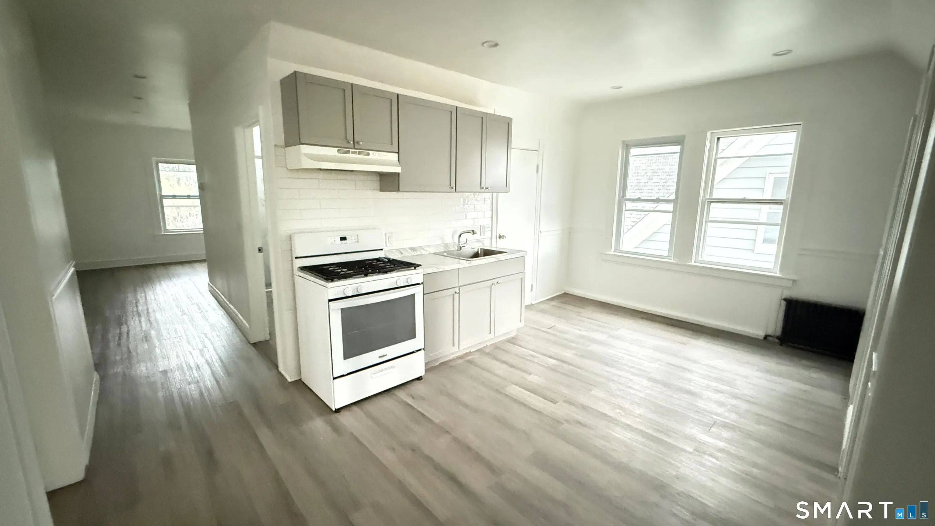 163 Deacon Street 3rd, Bridgeport