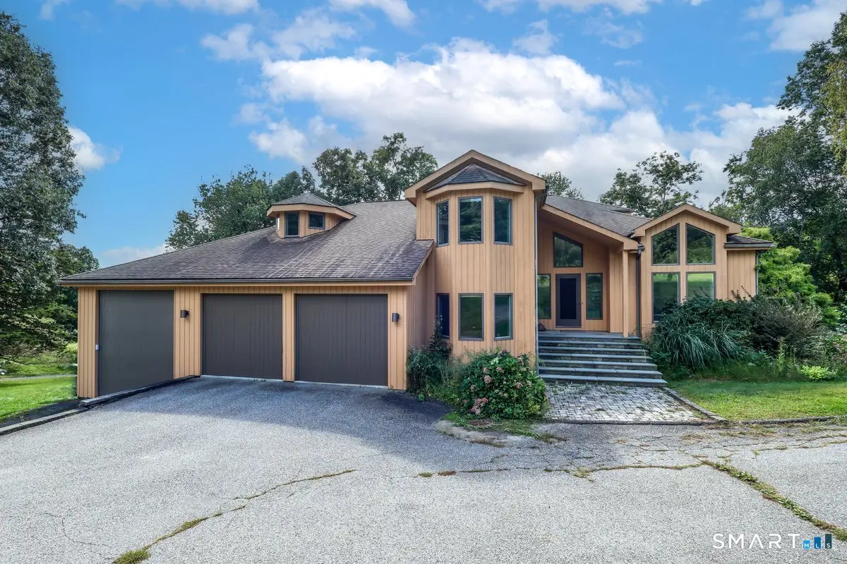 41 Mcnulty Drive, New Milford